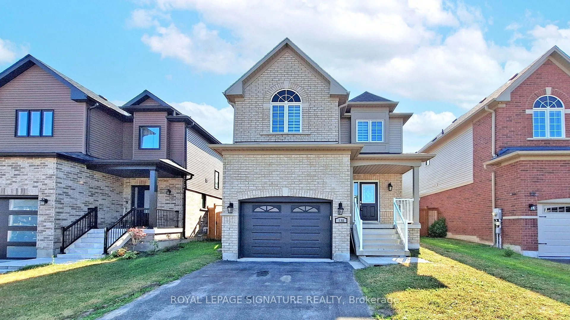 138 Sun King Crescent
