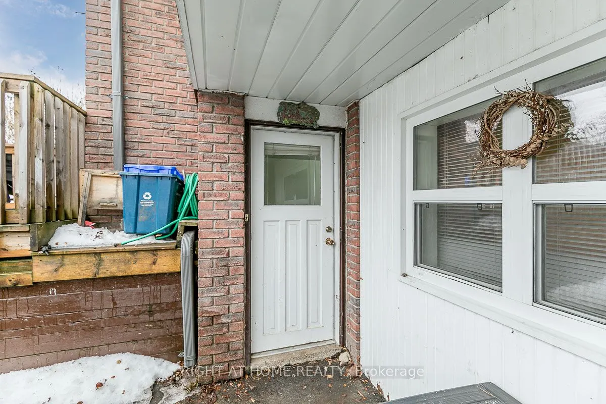 20 Carlton Road, #Lower