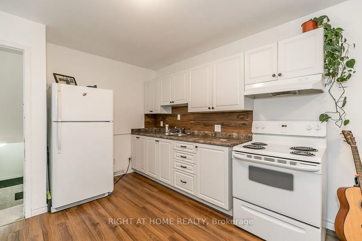 20 Carlton Road, #Lower