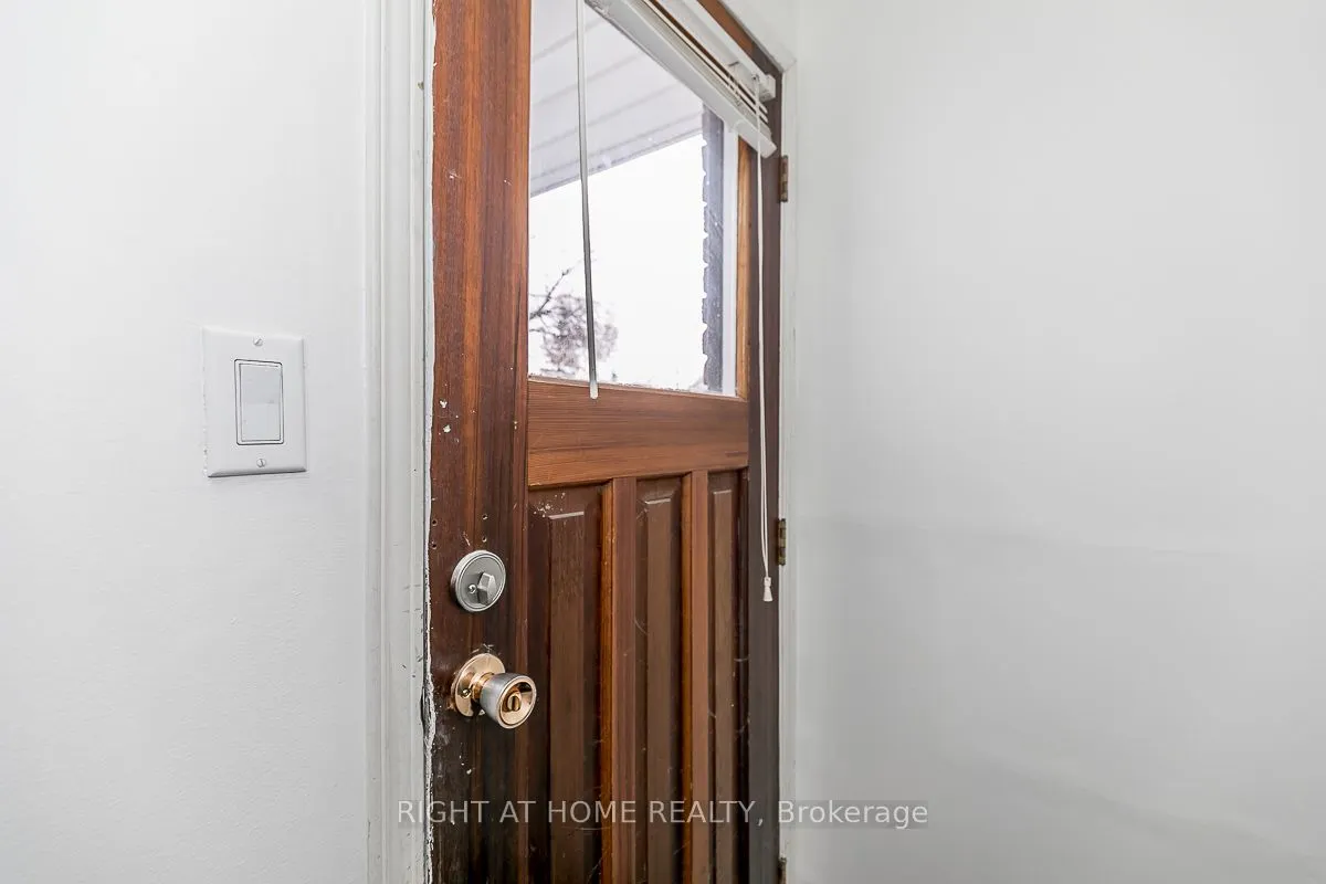 20 Carlton Road, #Lower