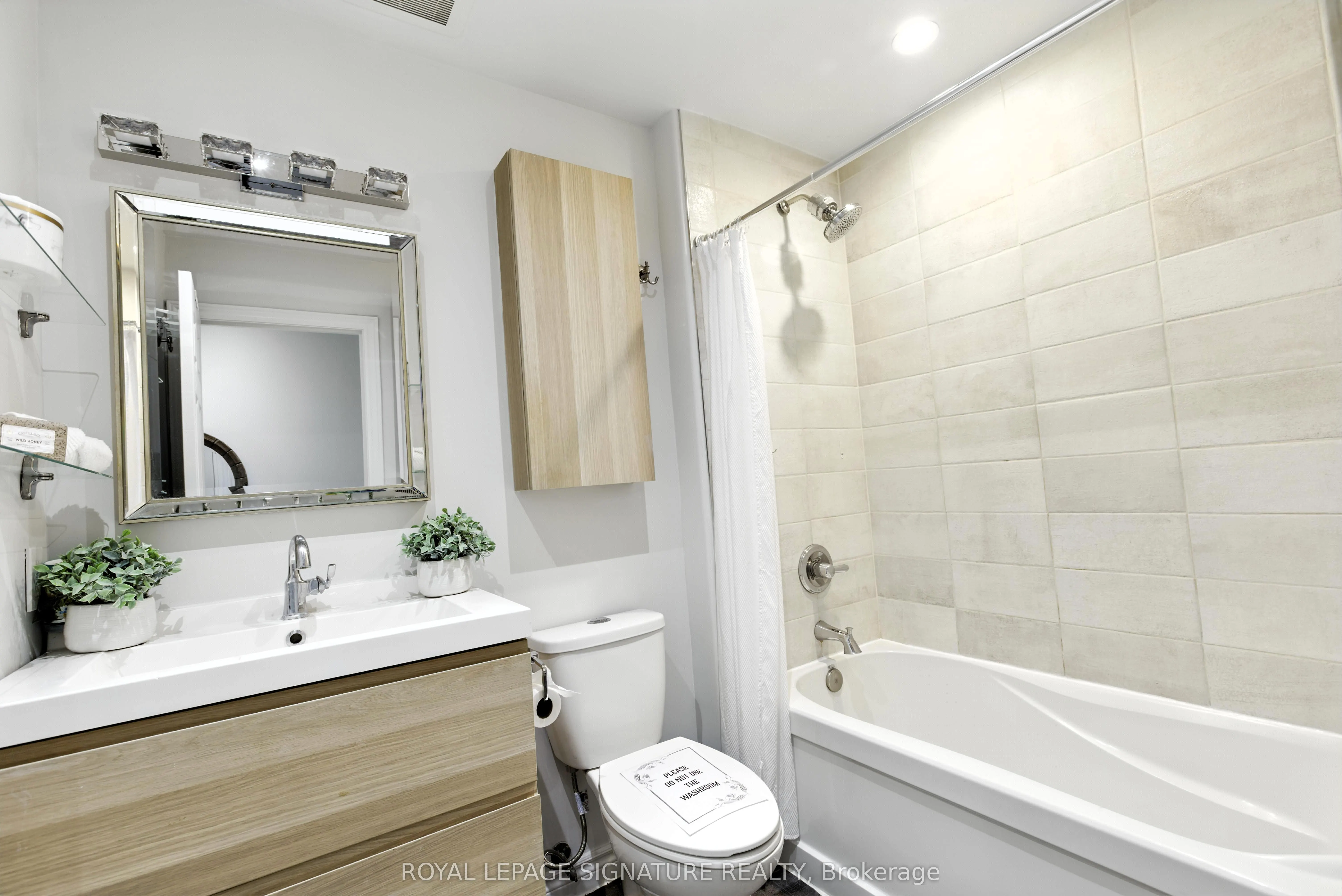 20 Pacific Avenue, #Main