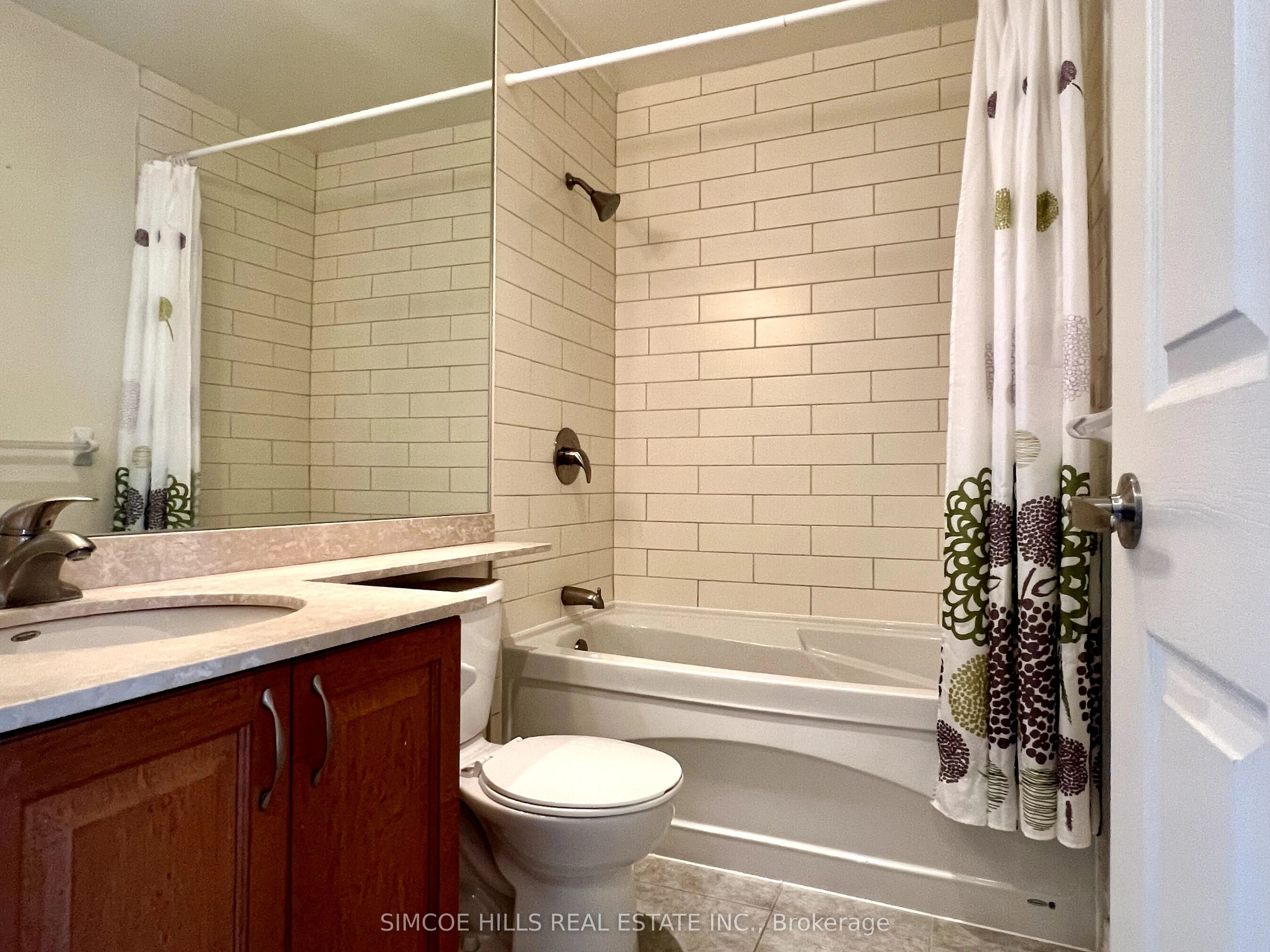 354 Atherley Road, #202