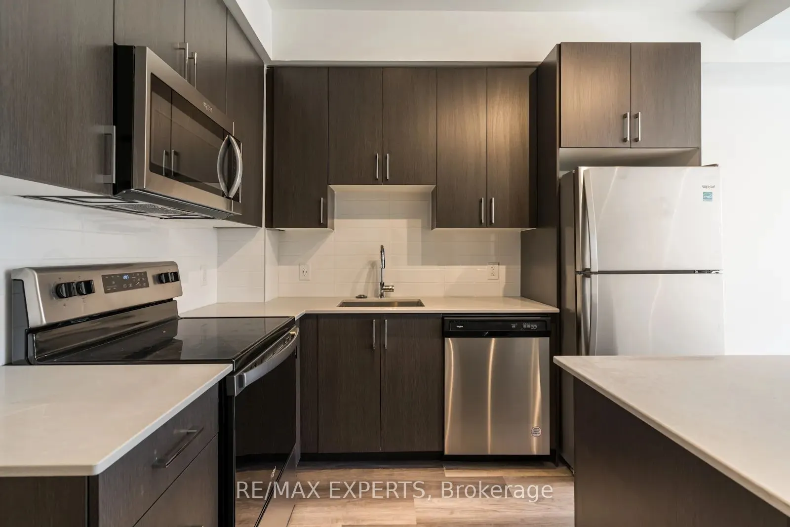 430 Essa Road, #302