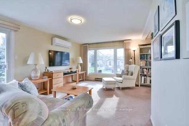 22 TAMARACK Drive