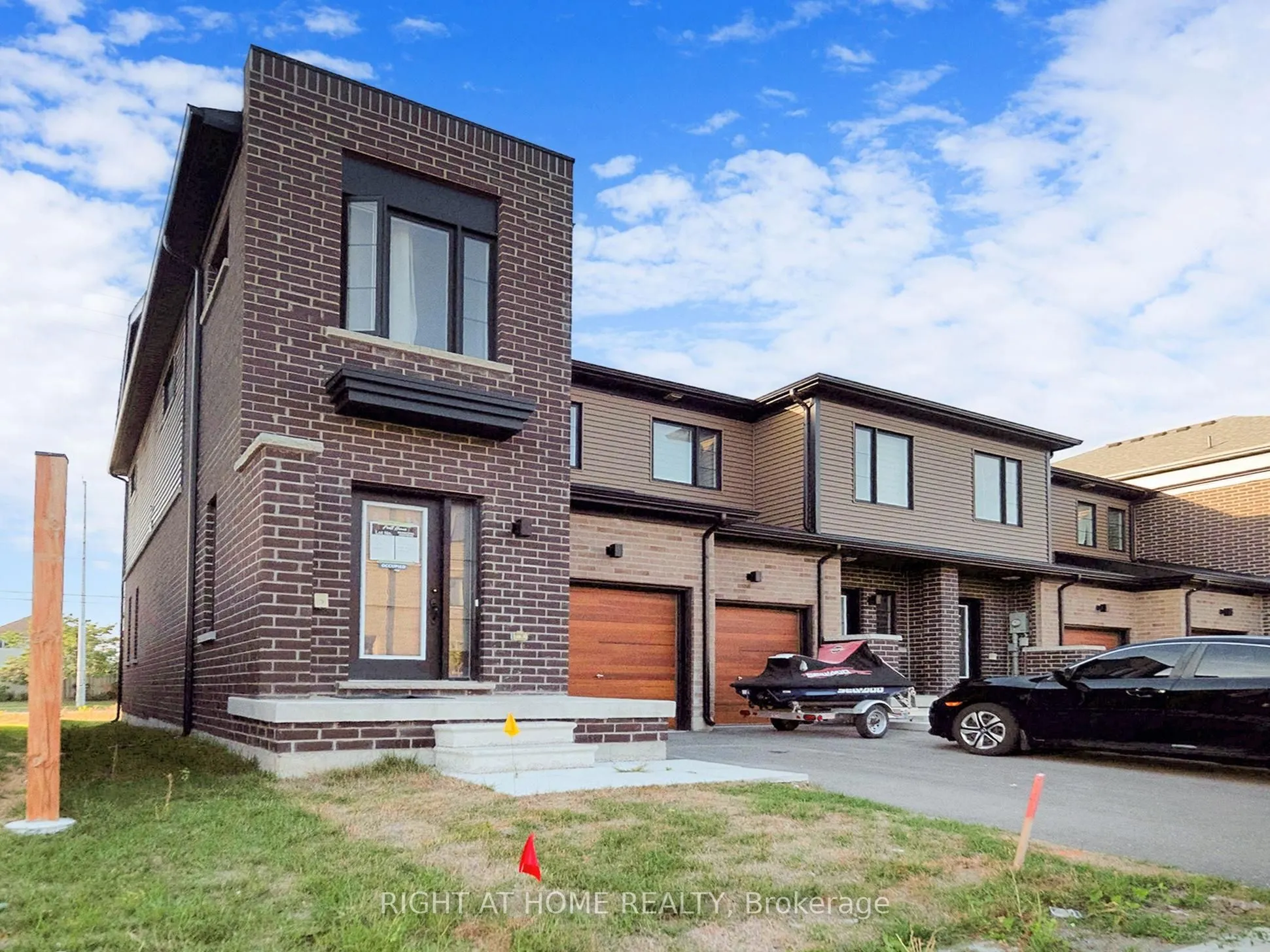 33 Pumpkin Corner Crescent