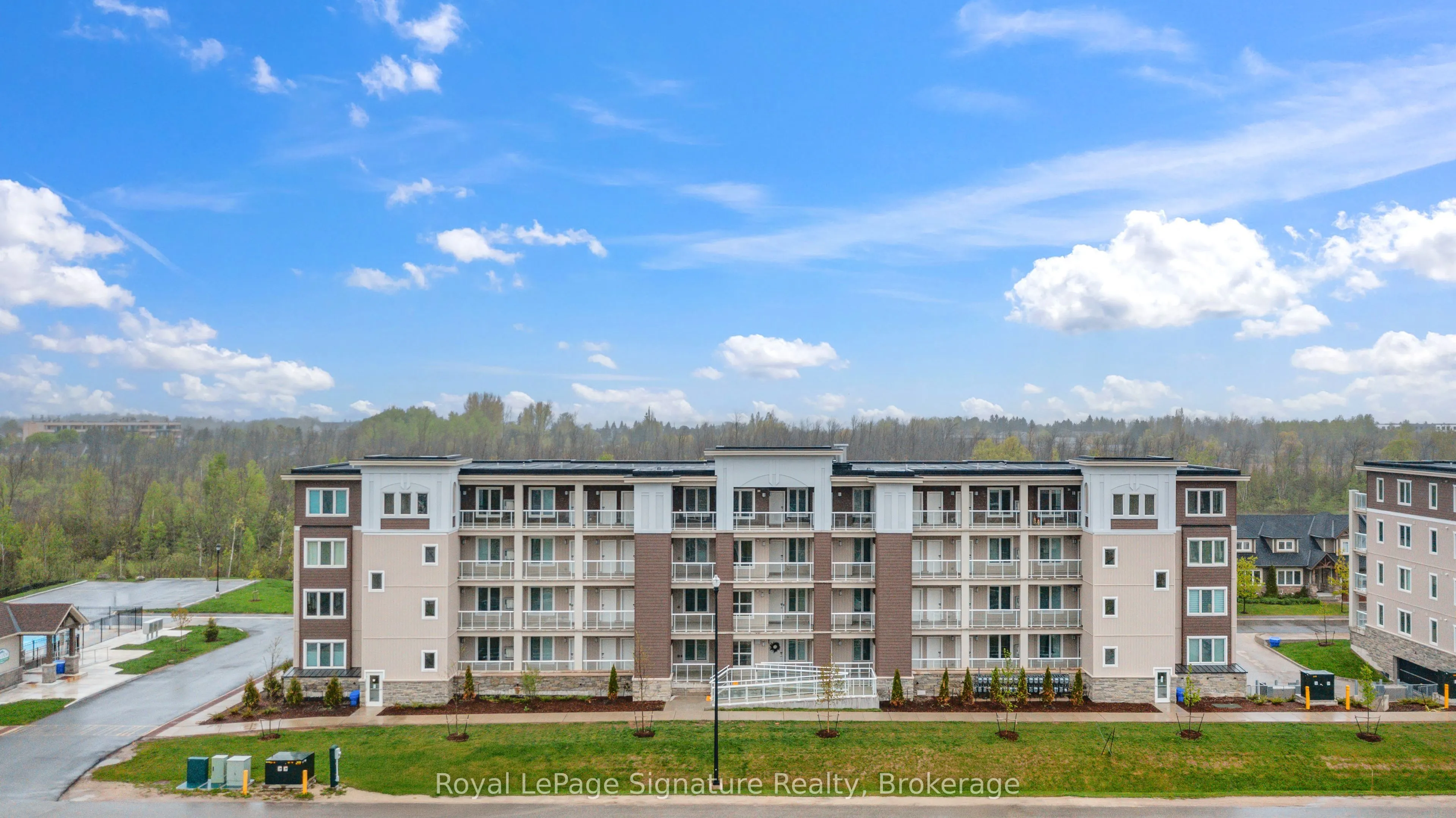 17 Spooner Crescent, #102