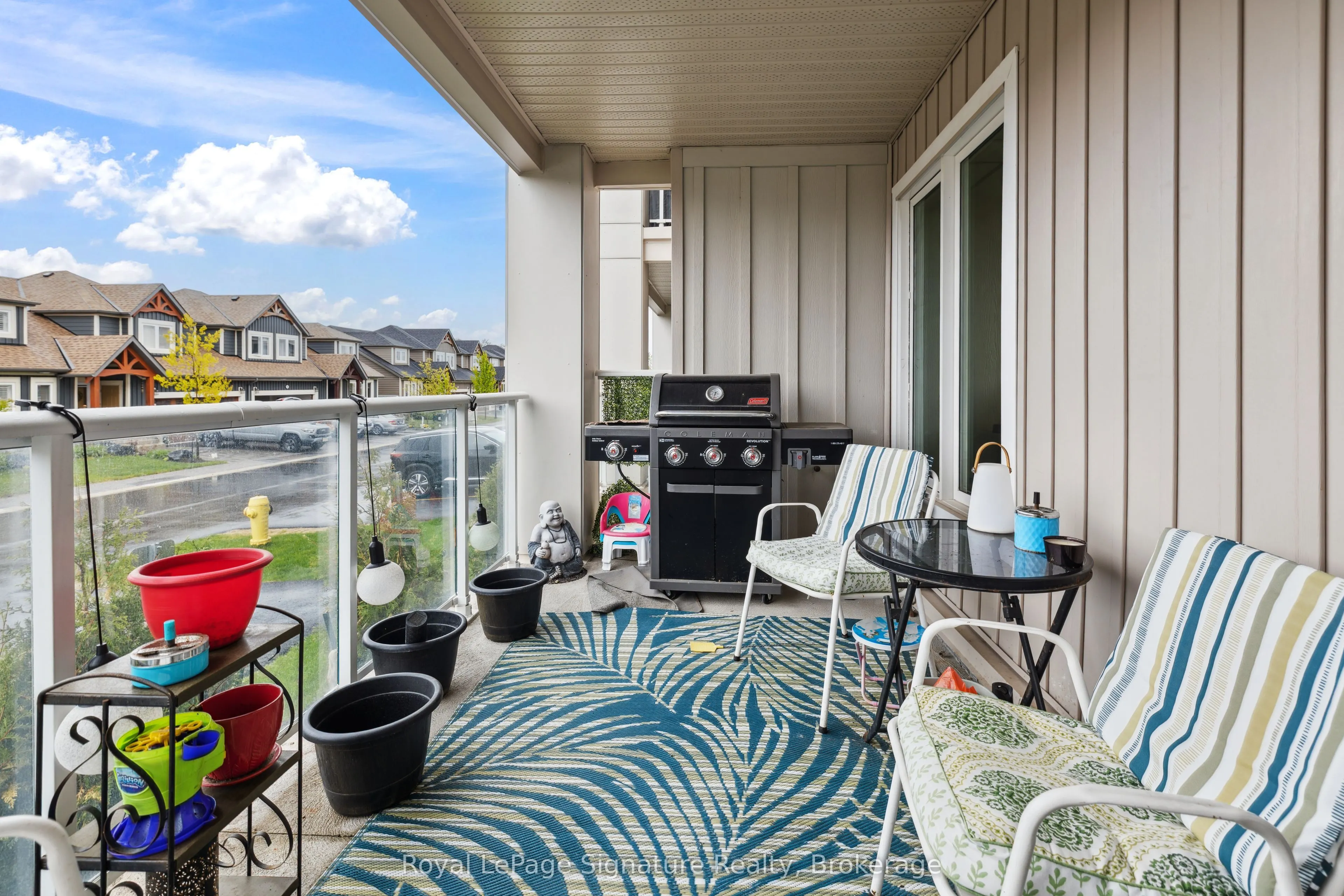 17 Spooner Crescent, #102
