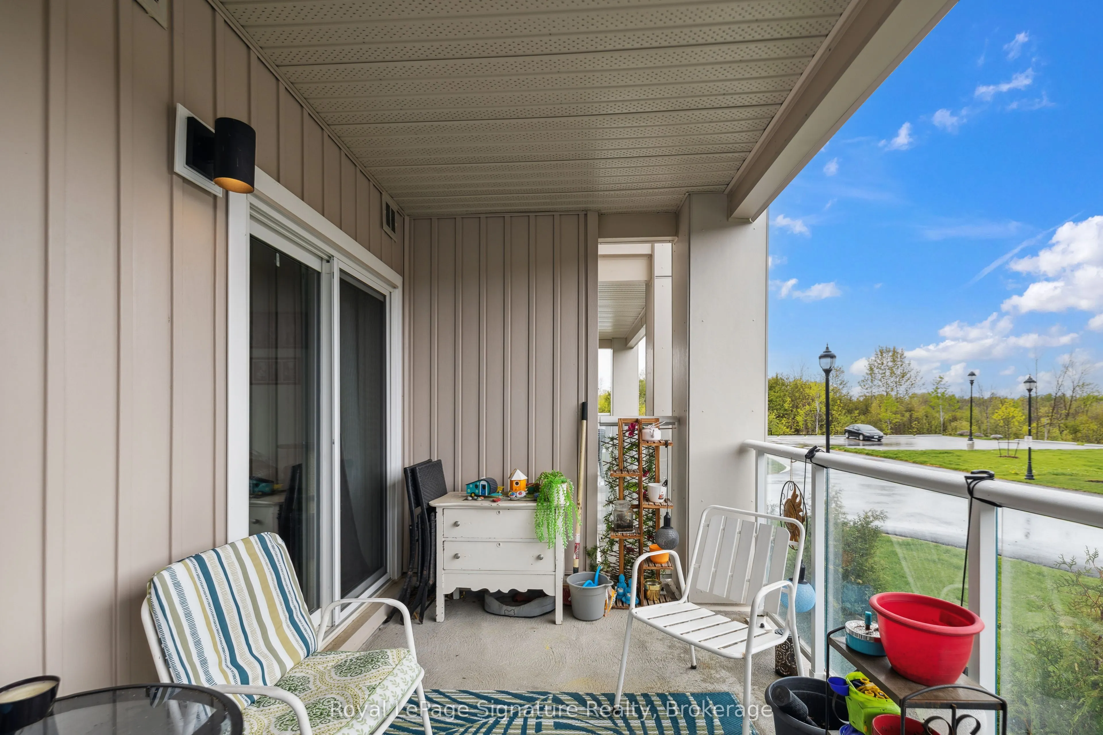 17 Spooner Crescent, #102