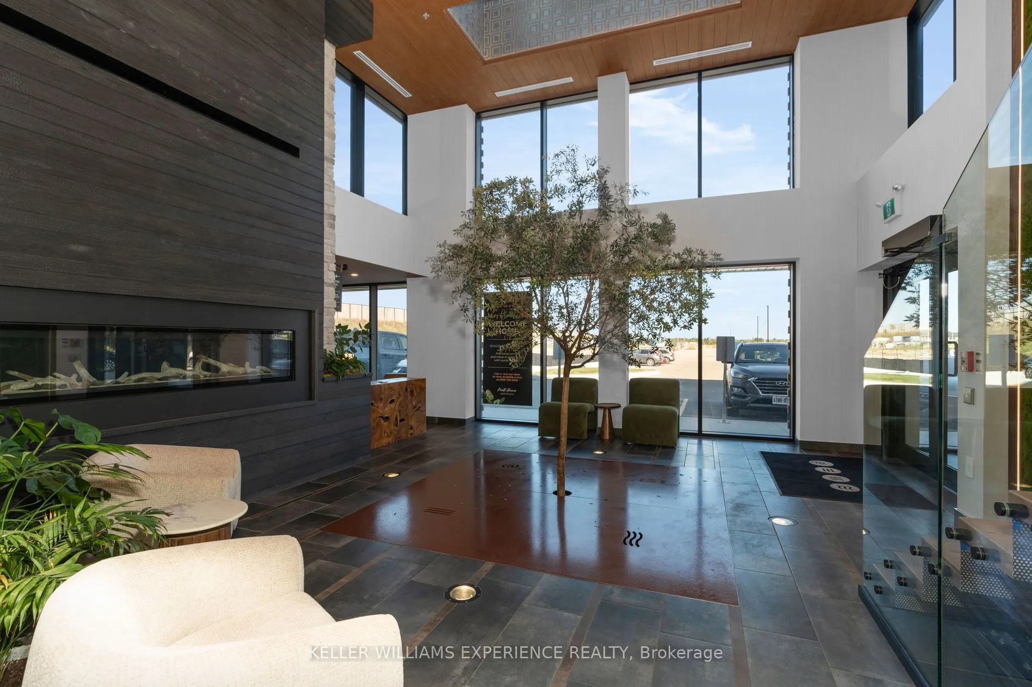 15 Kneeshaw Drive, #607