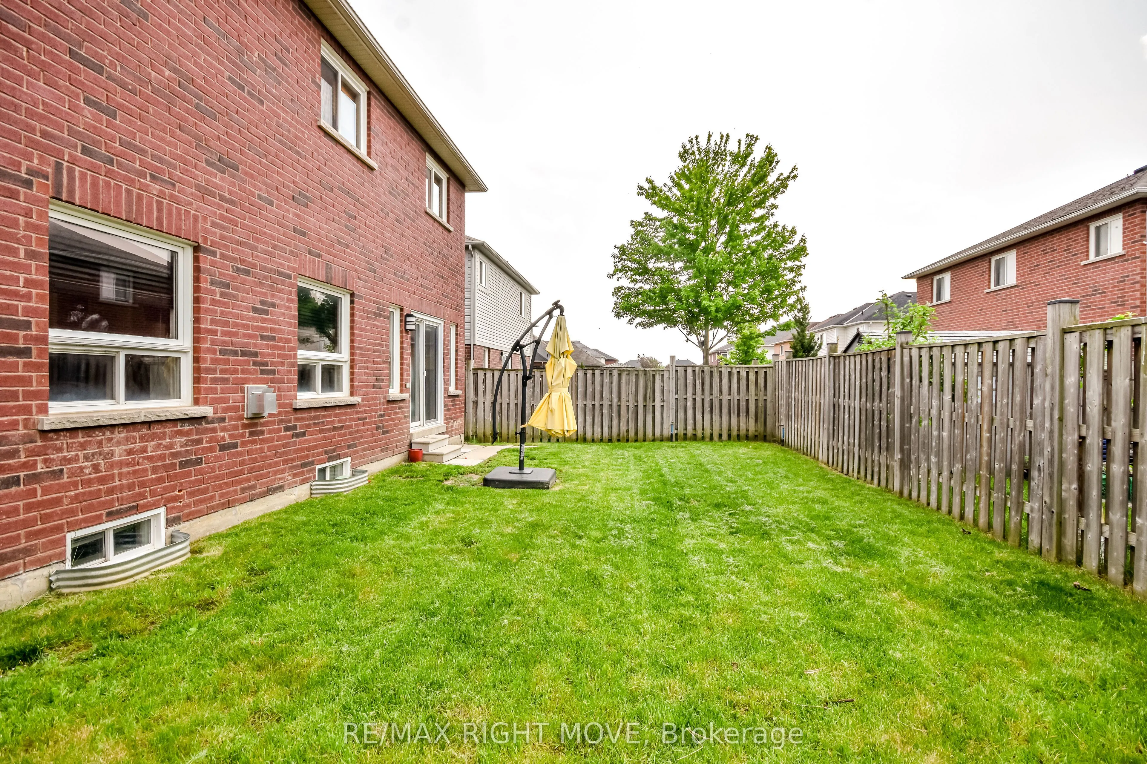 132 The Queensway