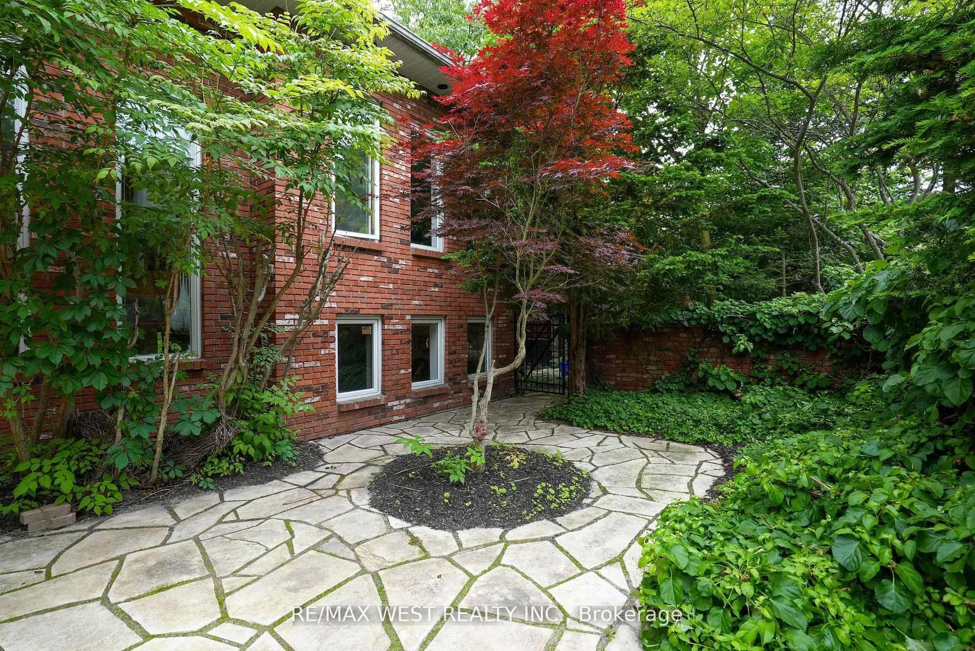 35 Jodies Lane