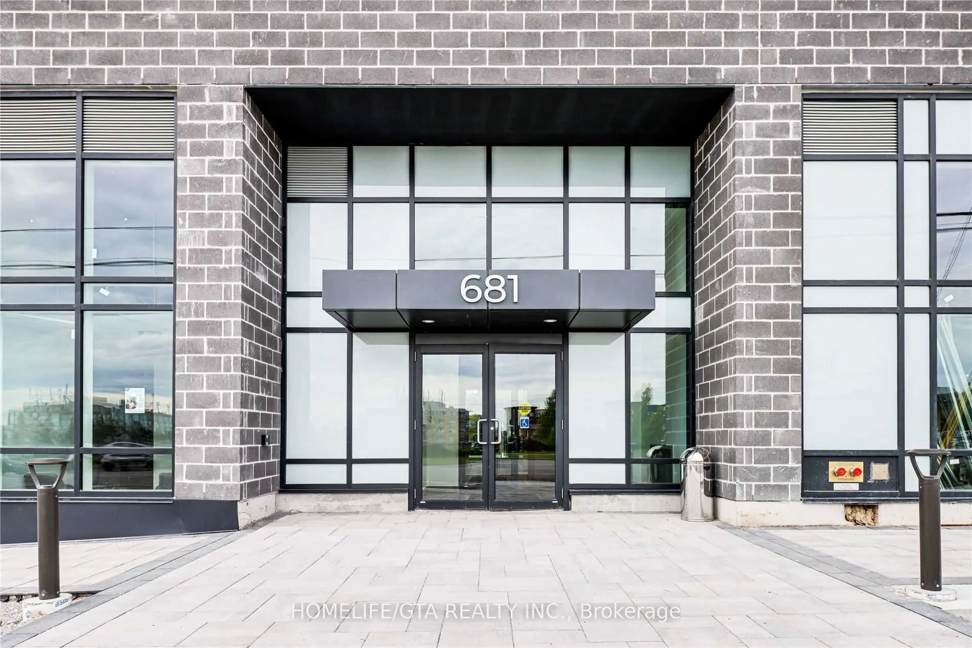 681 Yonge Street, #229