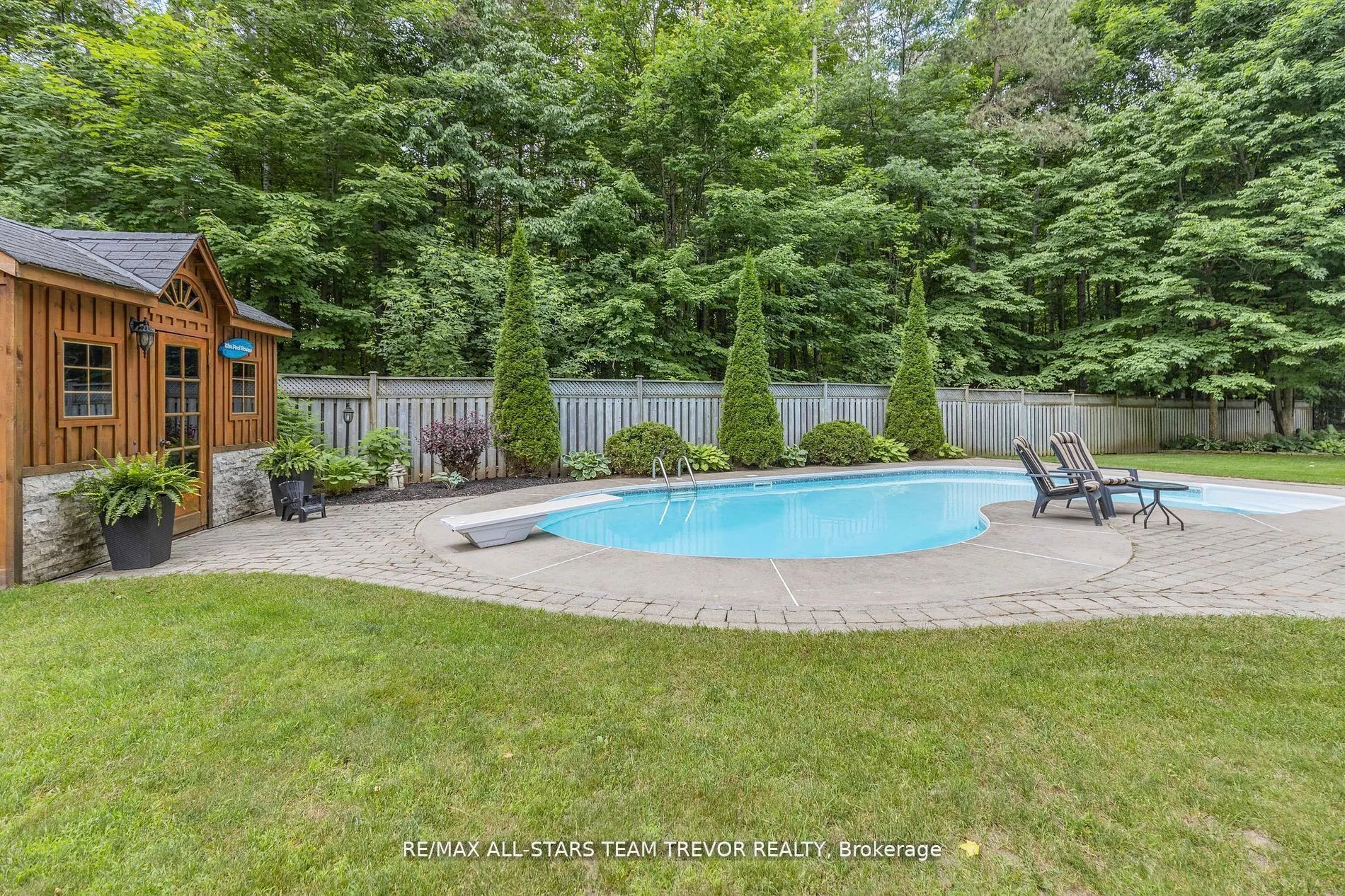 5 Bailey Crescent