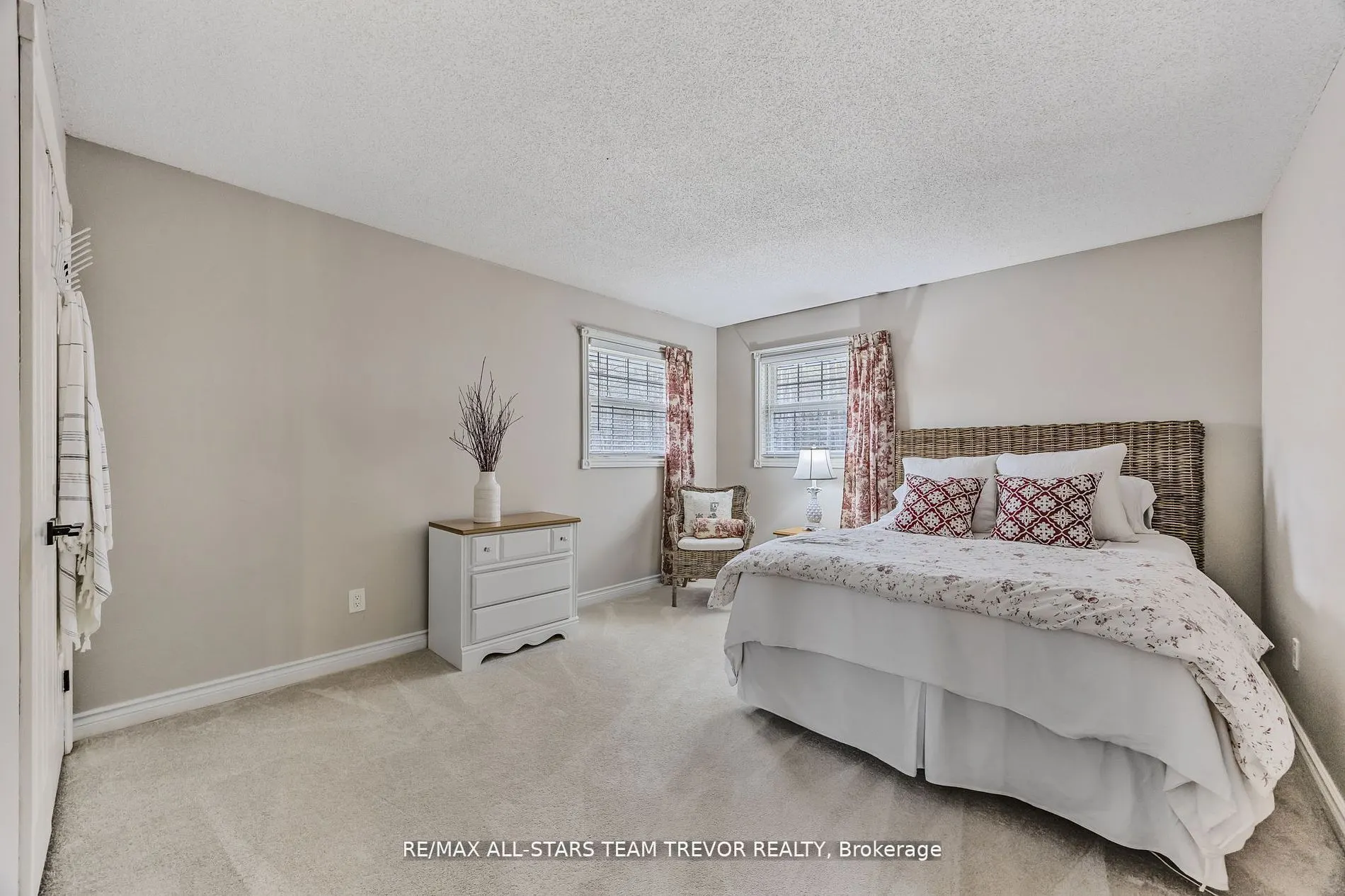 5 Bailey Crescent