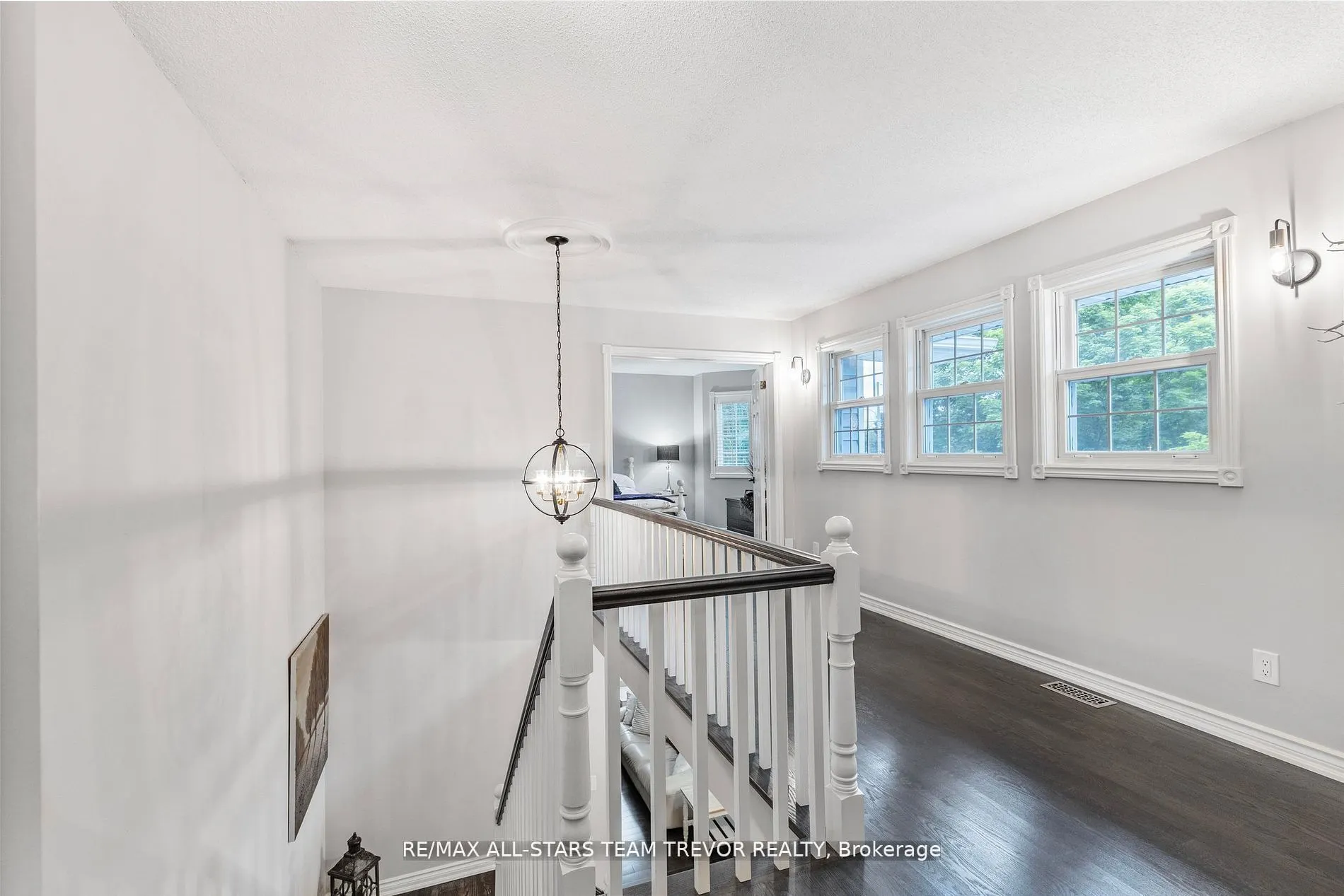 5 Bailey Crescent