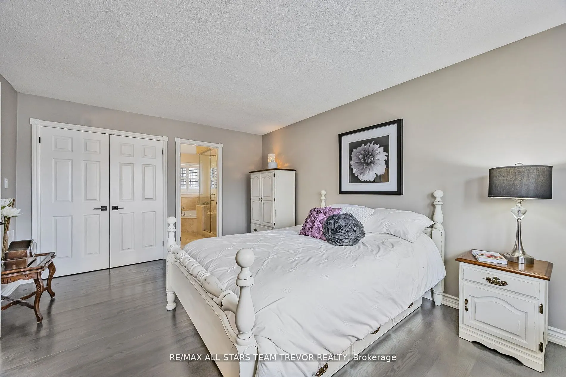 5 Bailey Crescent