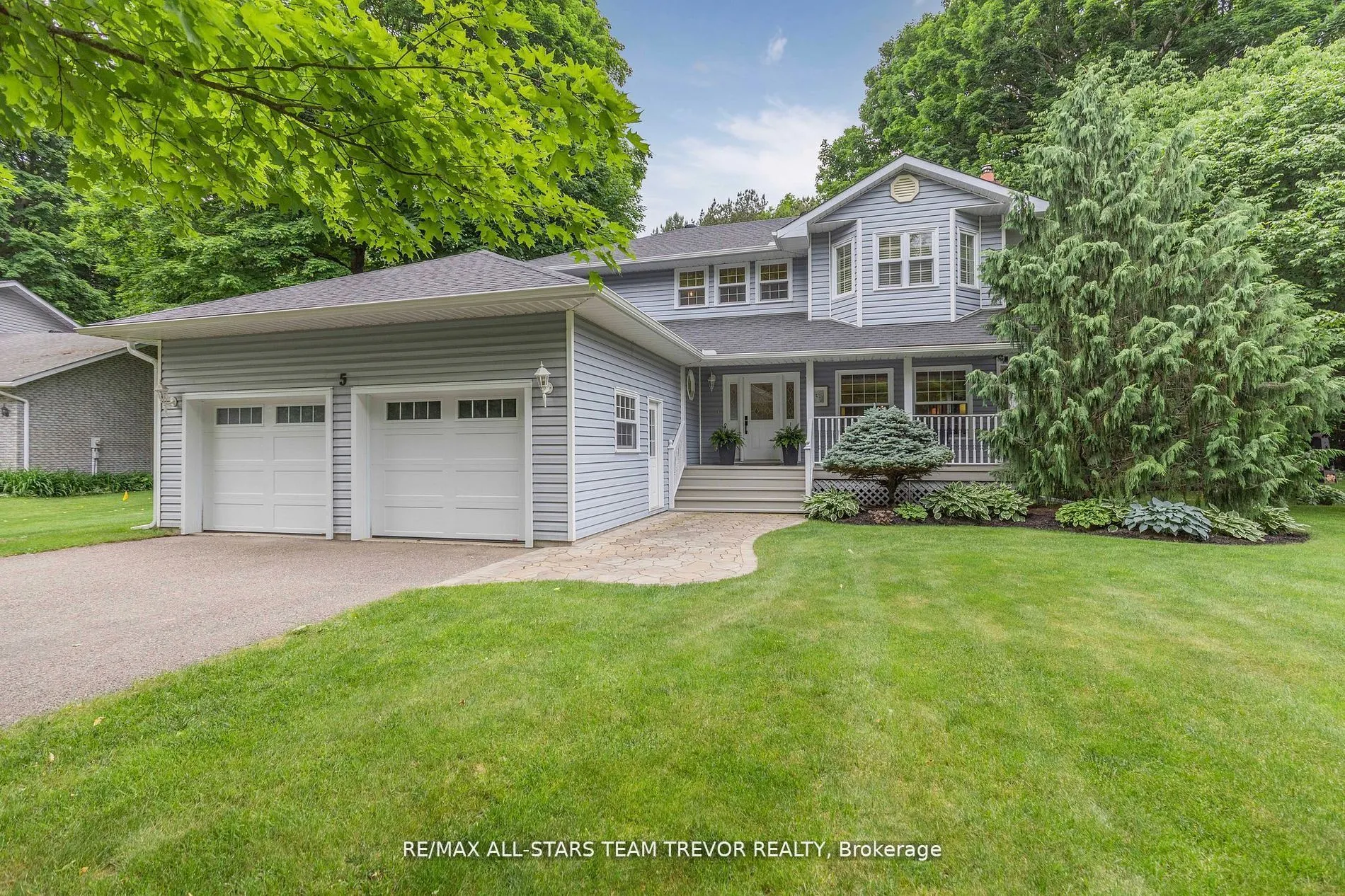 5 Bailey Crescent
