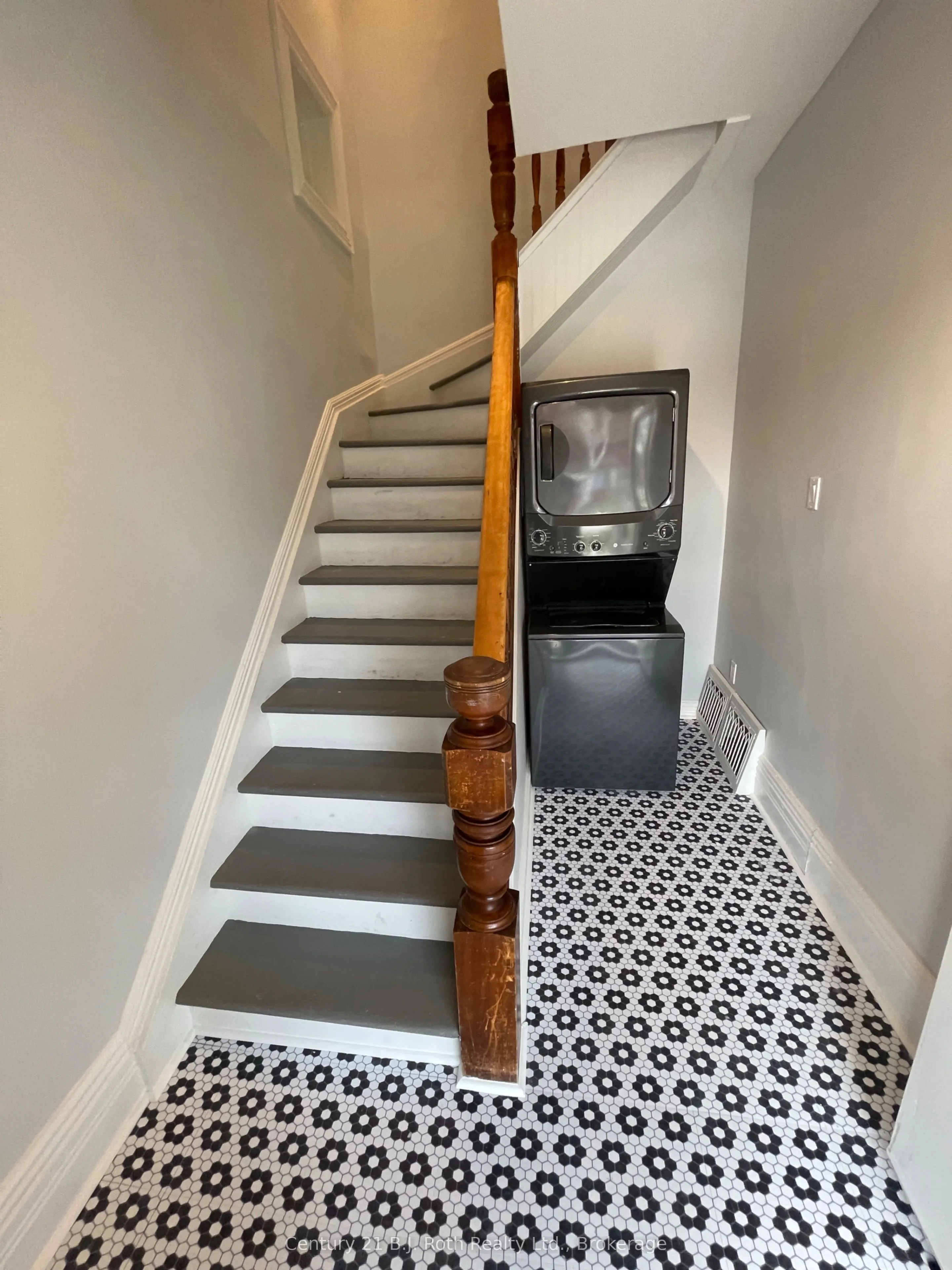 442 Midland Avenue