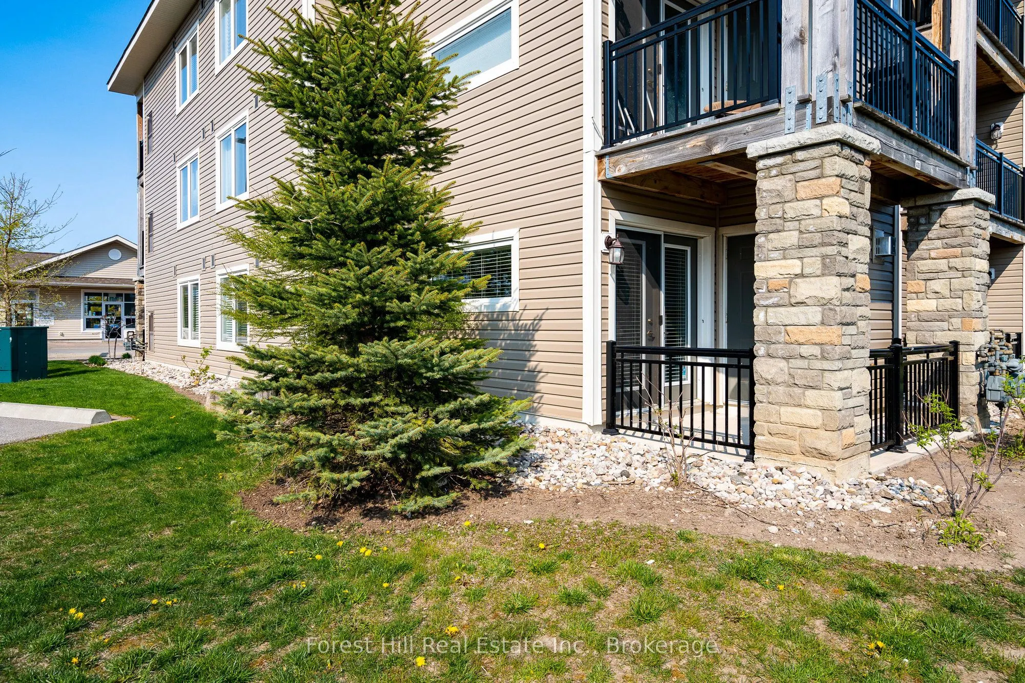 2 ANCHORAGE Crescent, #108