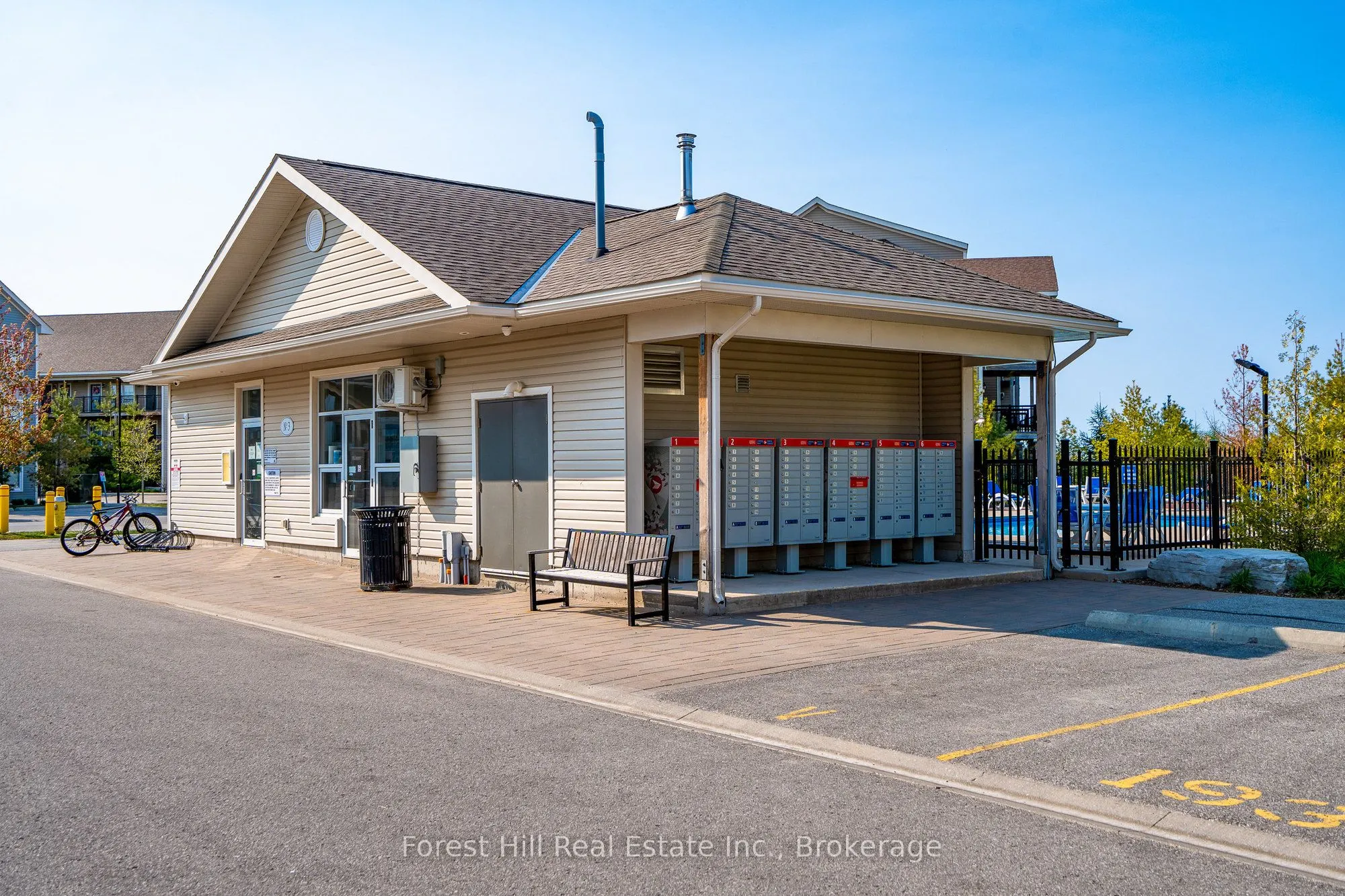 2 ANCHORAGE Crescent, #108