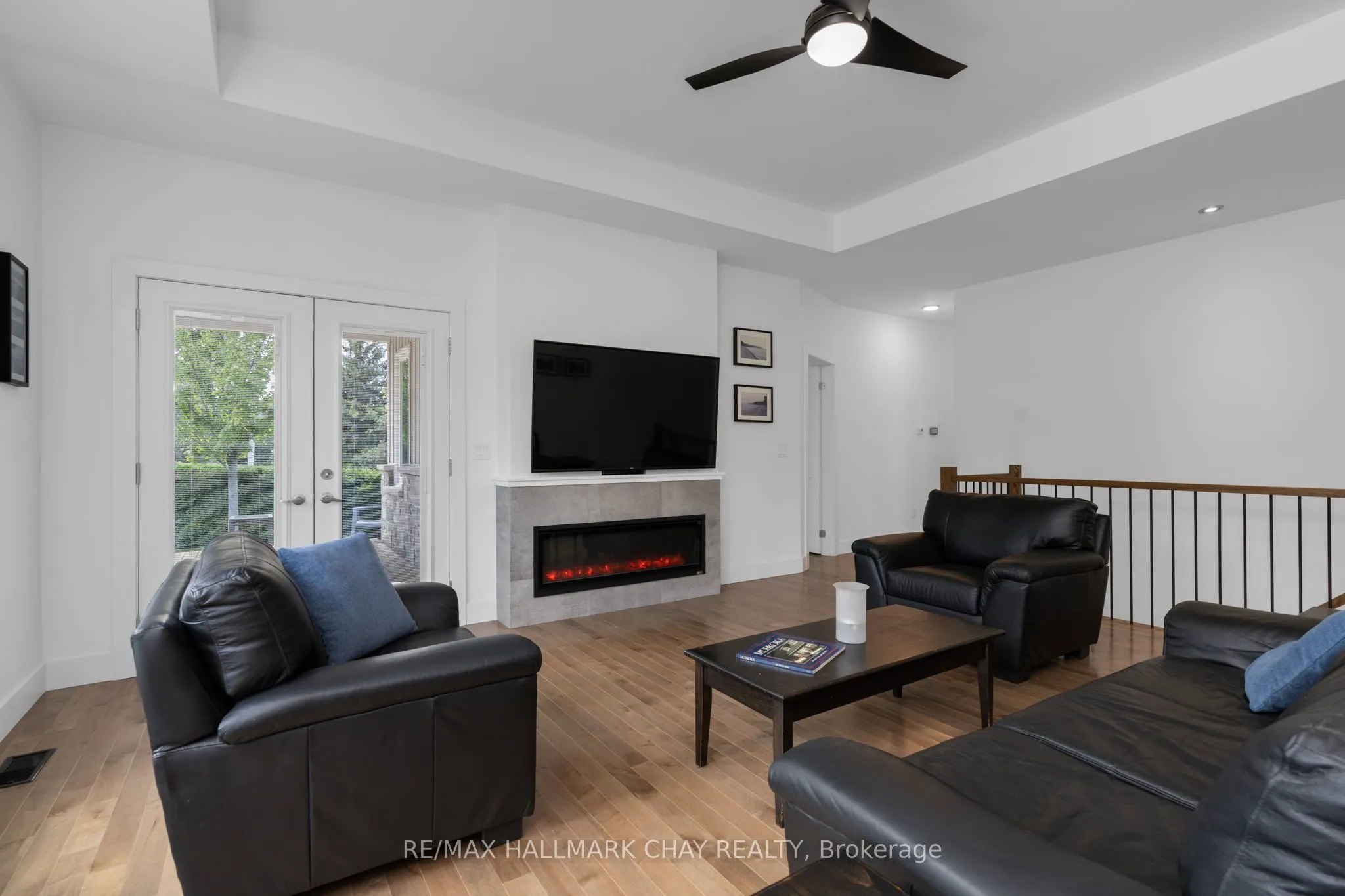 1415 15 16 Side Road E