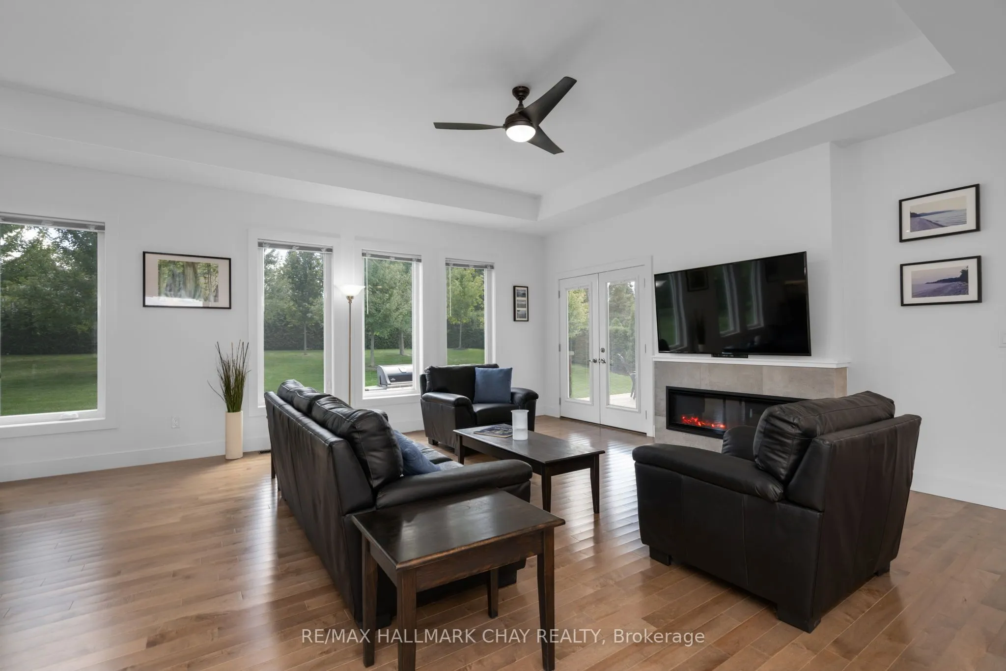 1415 15 16 Side Road E