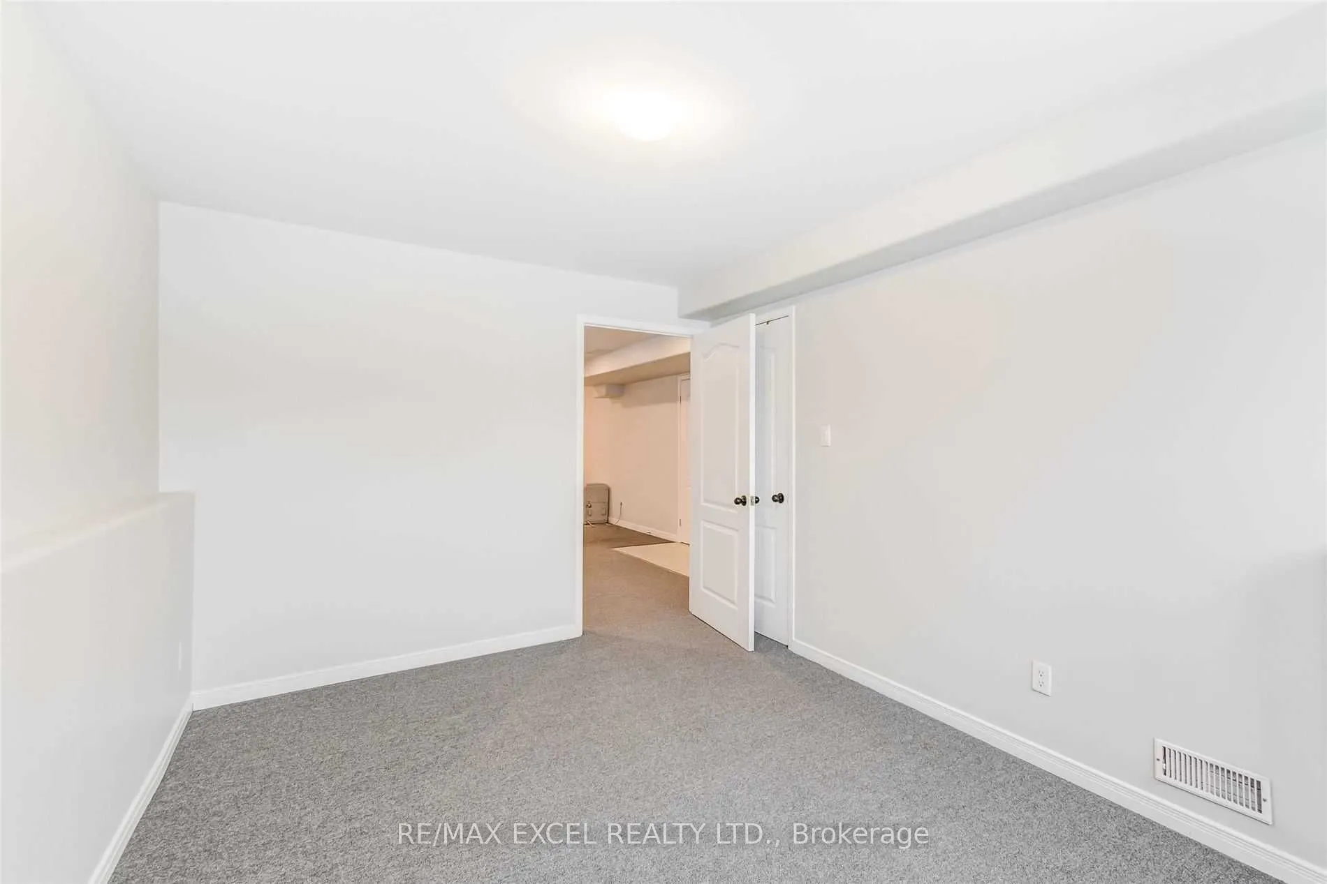 3 Sedgewood Way, #Main