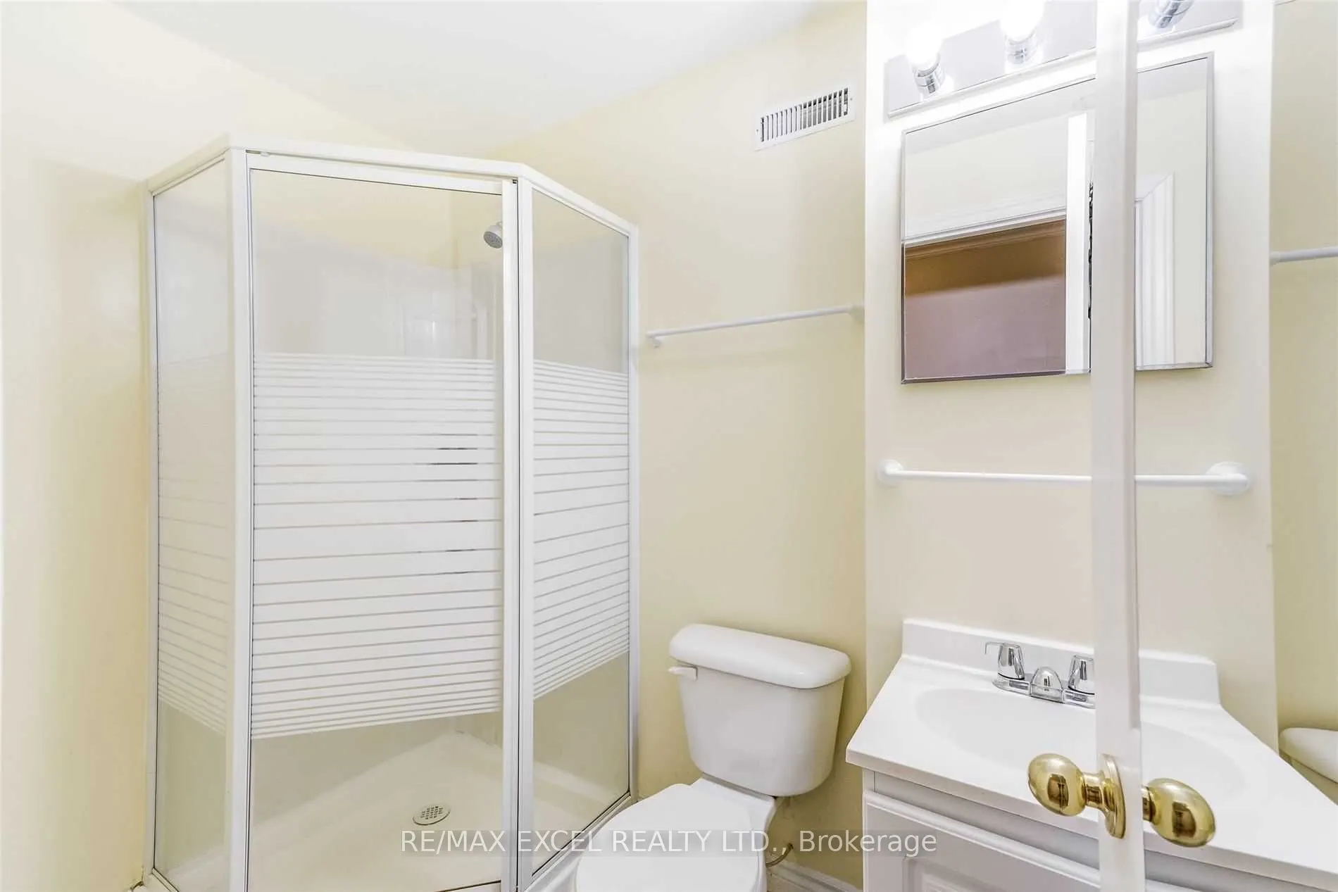 3 Sedgewood Way, #Main