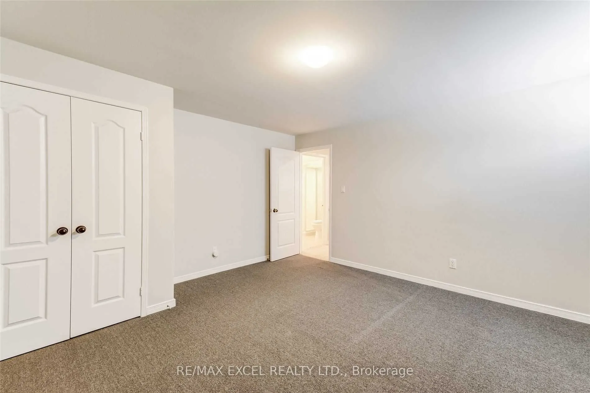3 Sedgewood Way, #Main