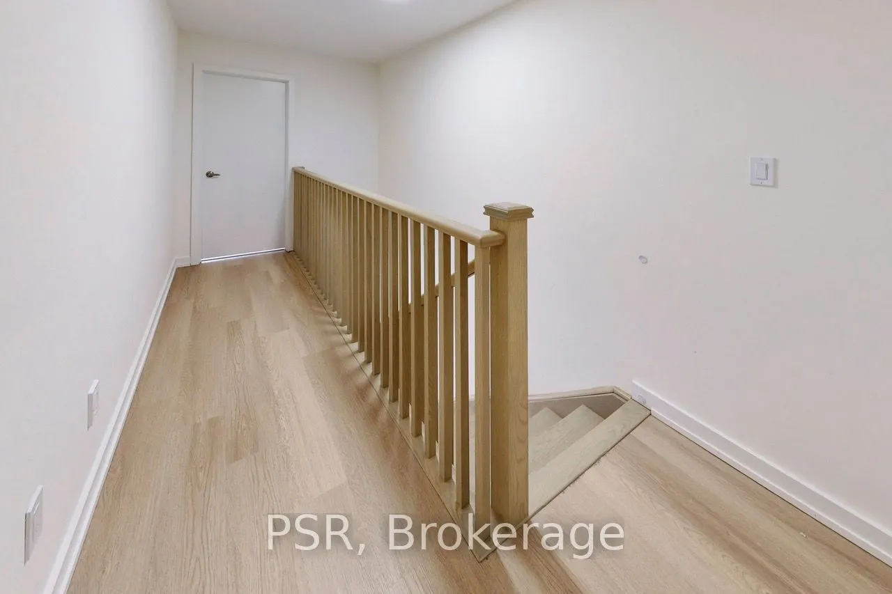 8 Winters Crescent, #8