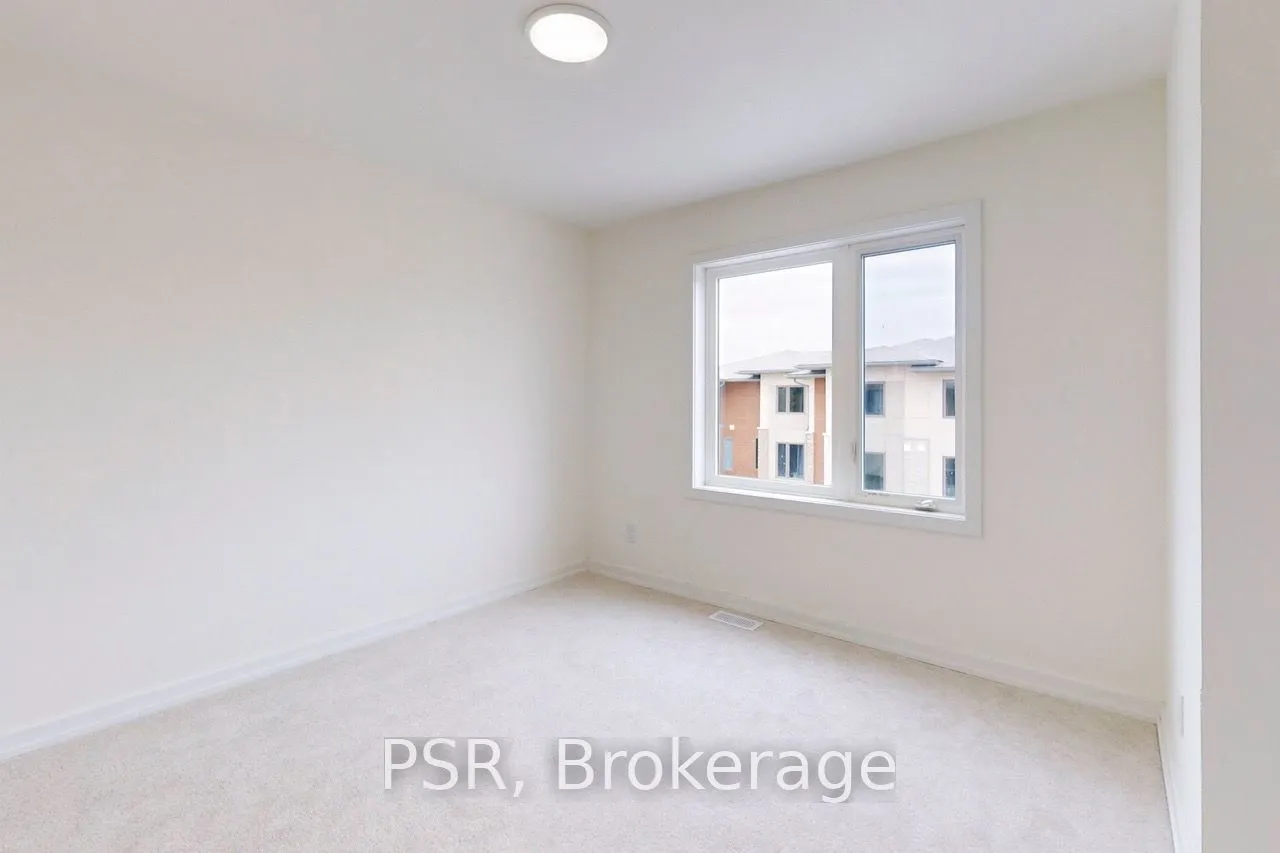 8 Winters Crescent, #8
