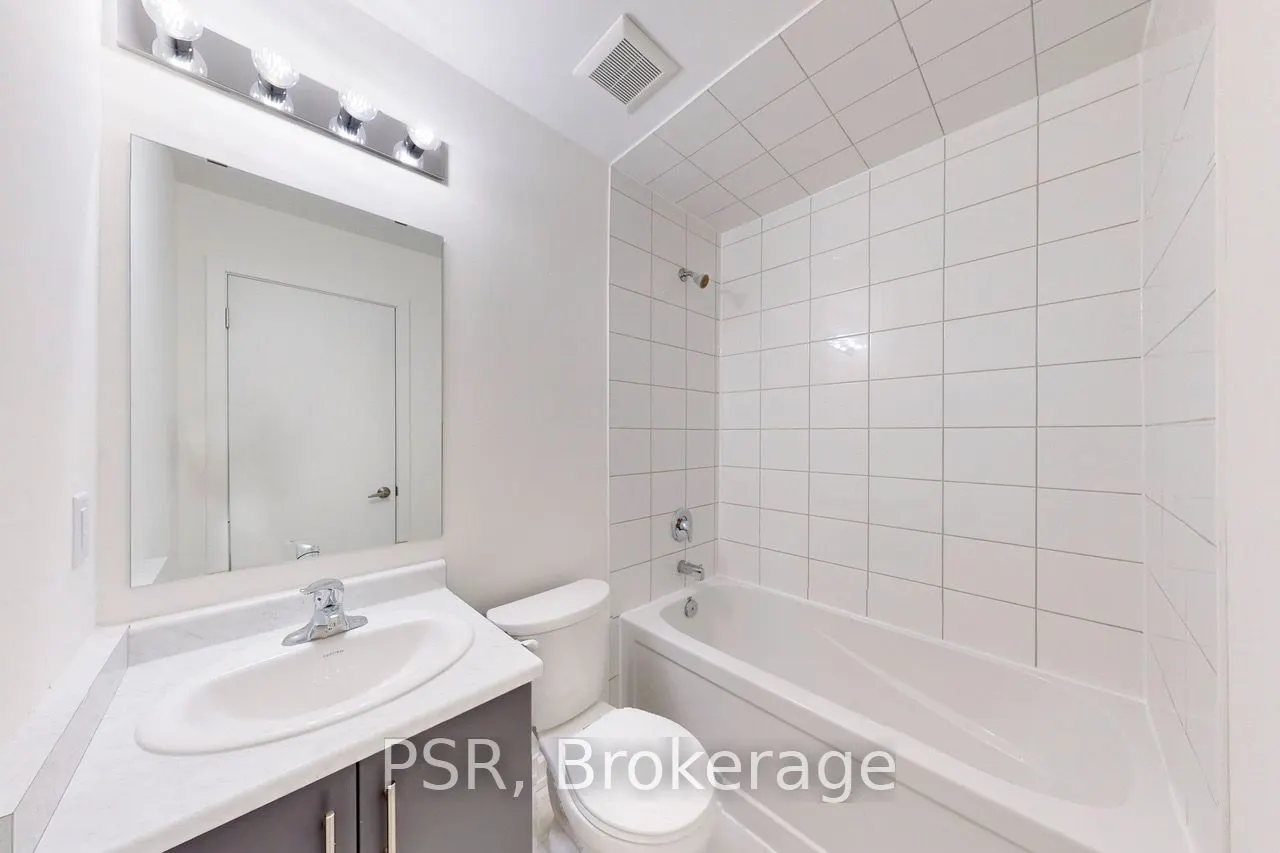 8 Winters Crescent, #8