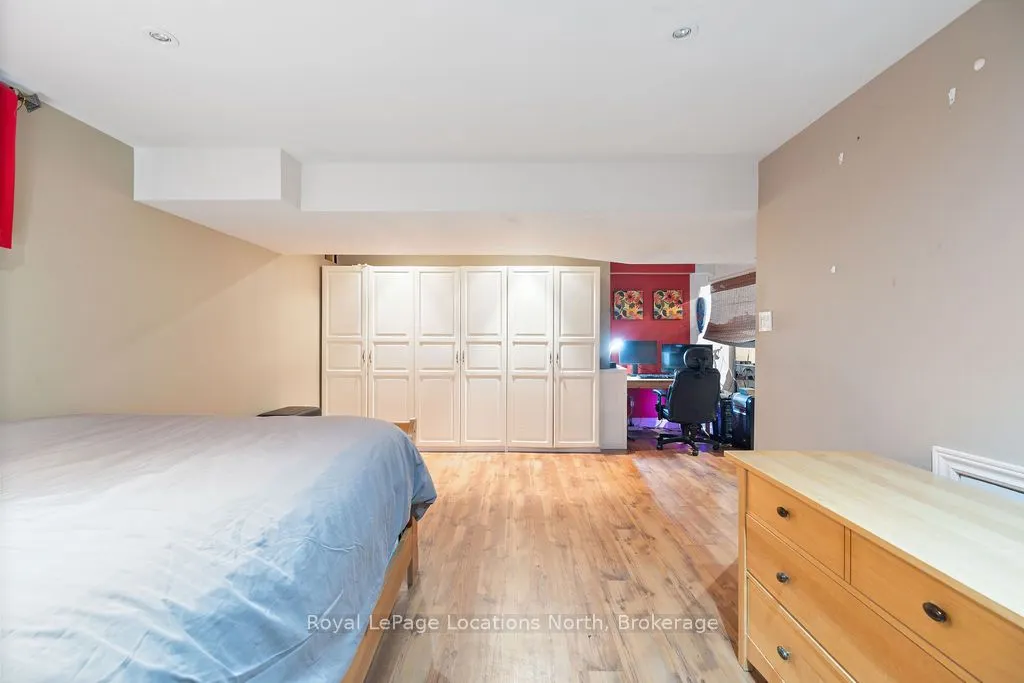 115 Chamberlain Crescent