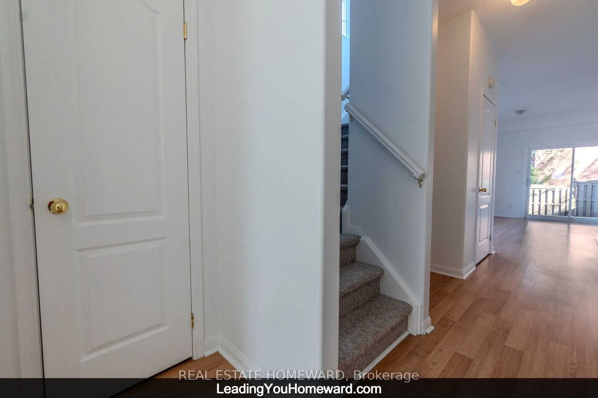488 Yonge Street, #19