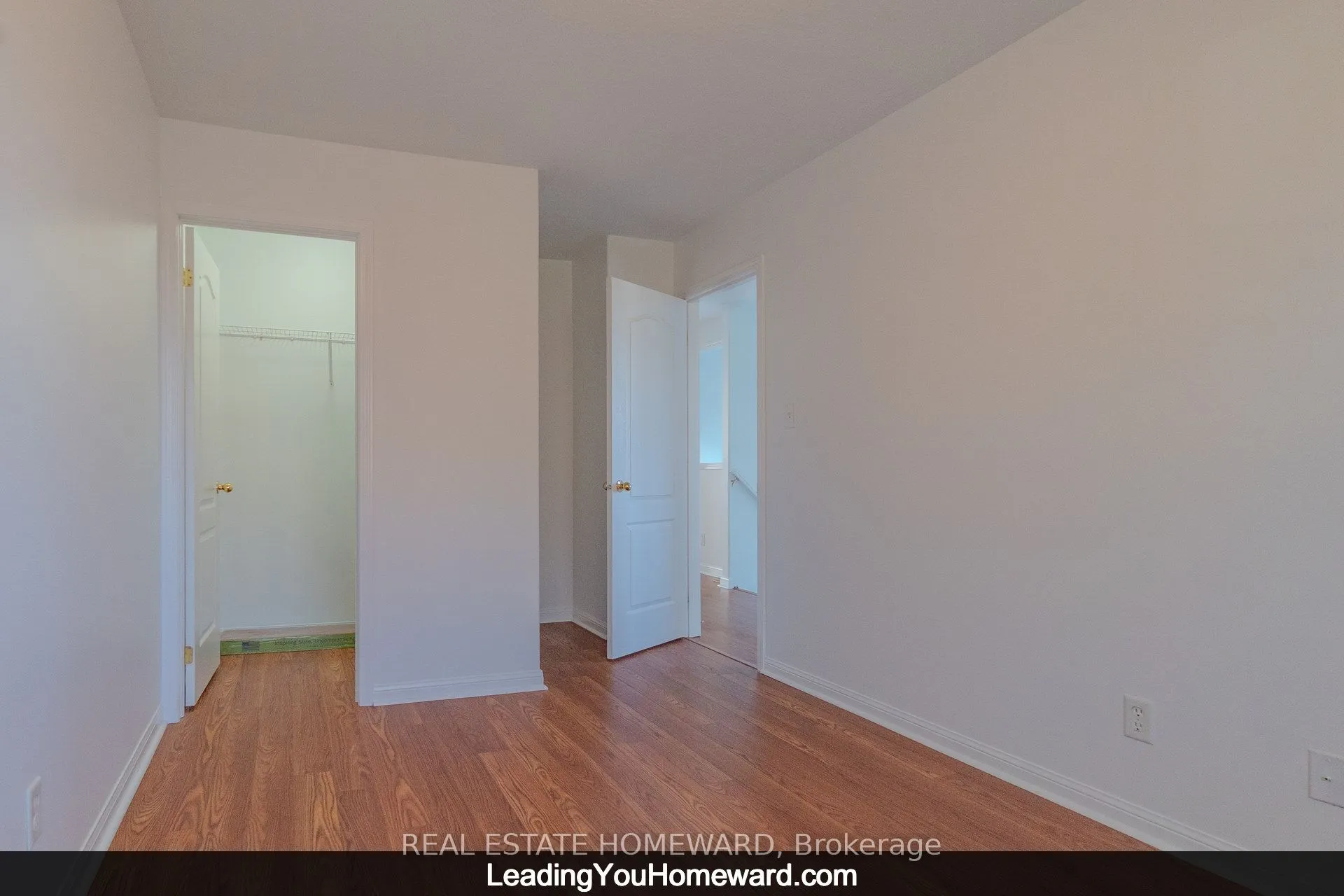 488 Yonge Street, #19