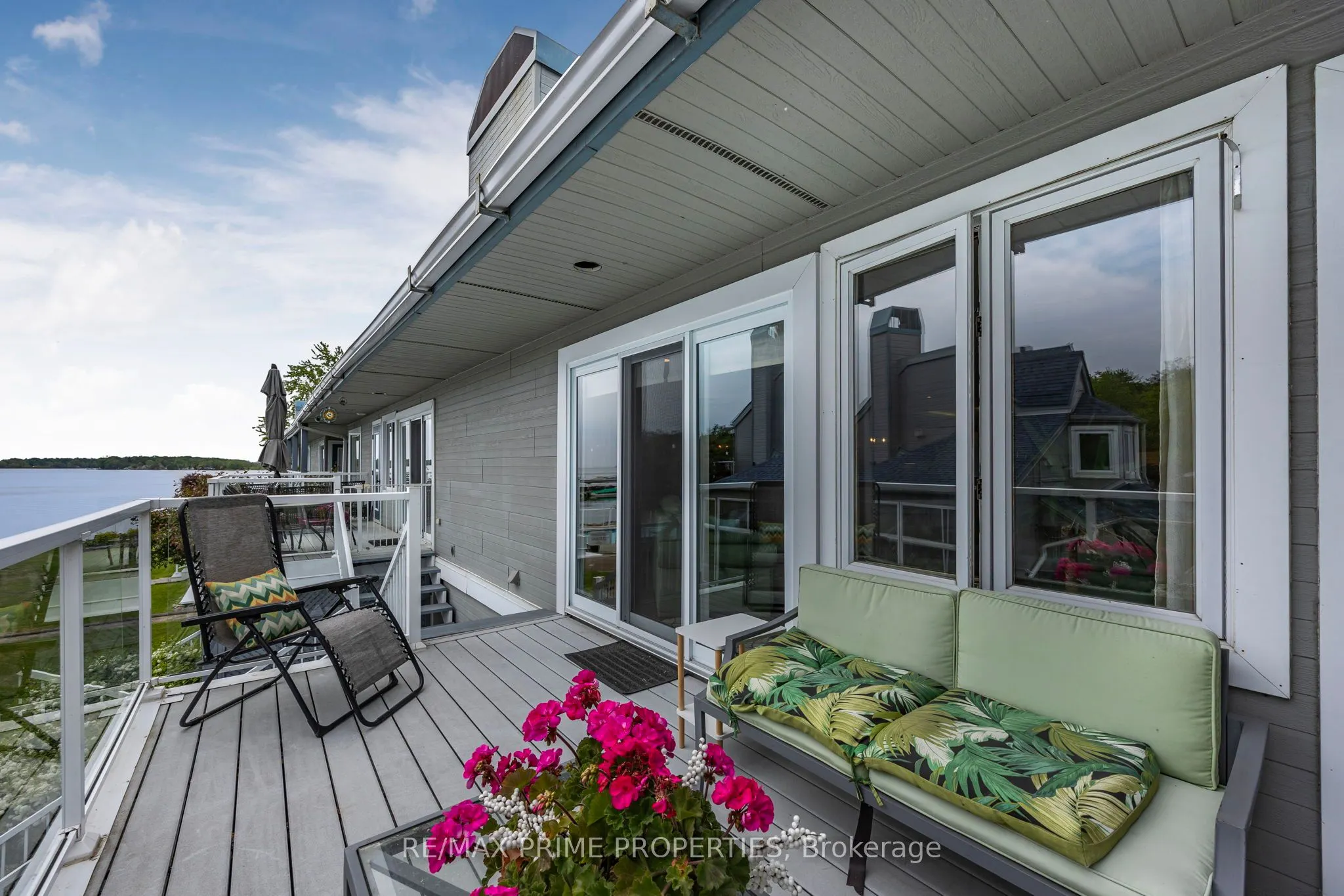 585 Atherley Road, #201