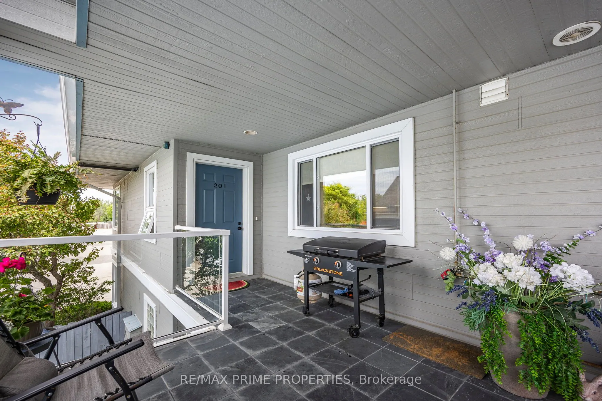 585 Atherley Road, #201