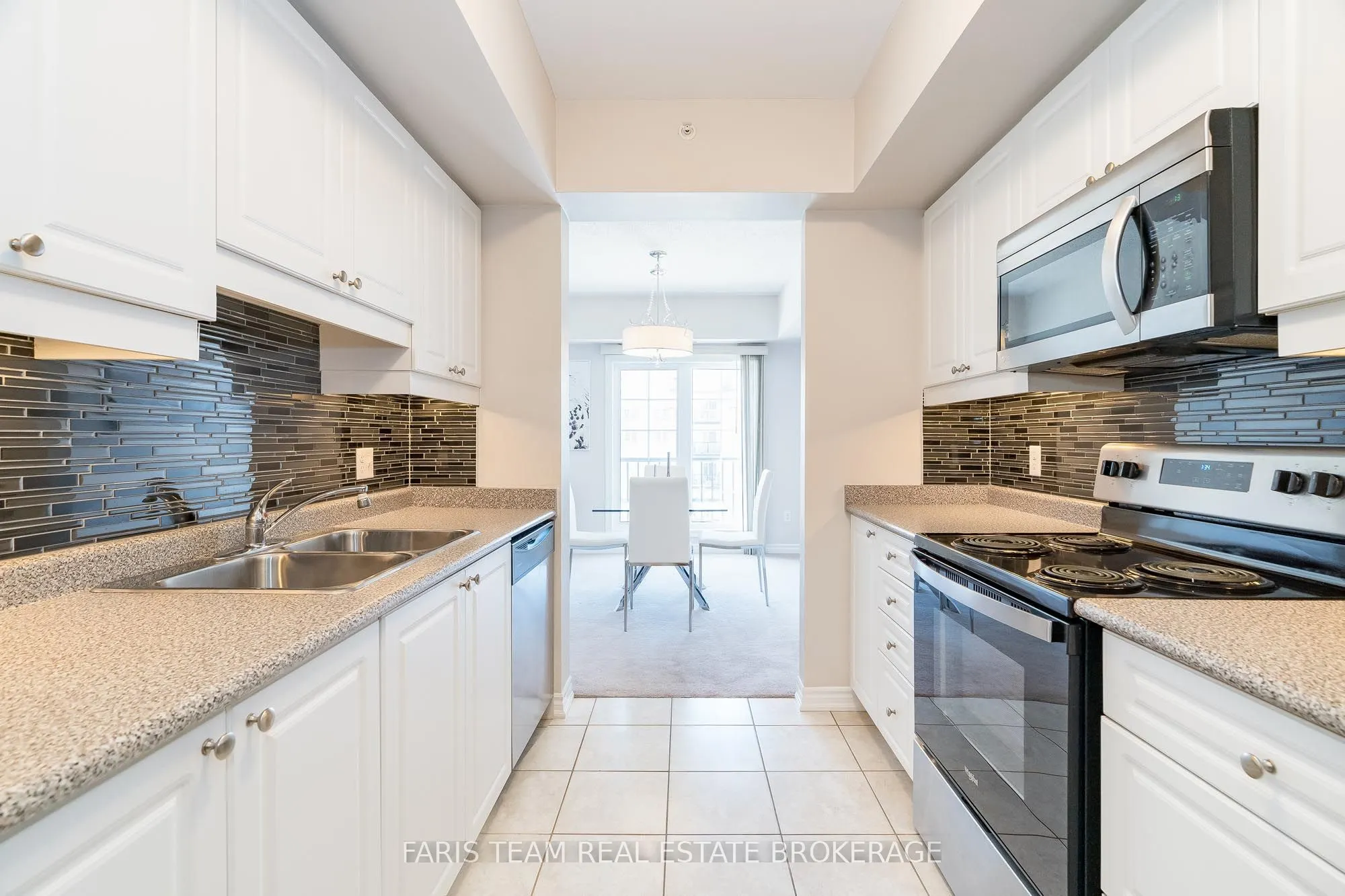 39 Ferndale Drive S, #301