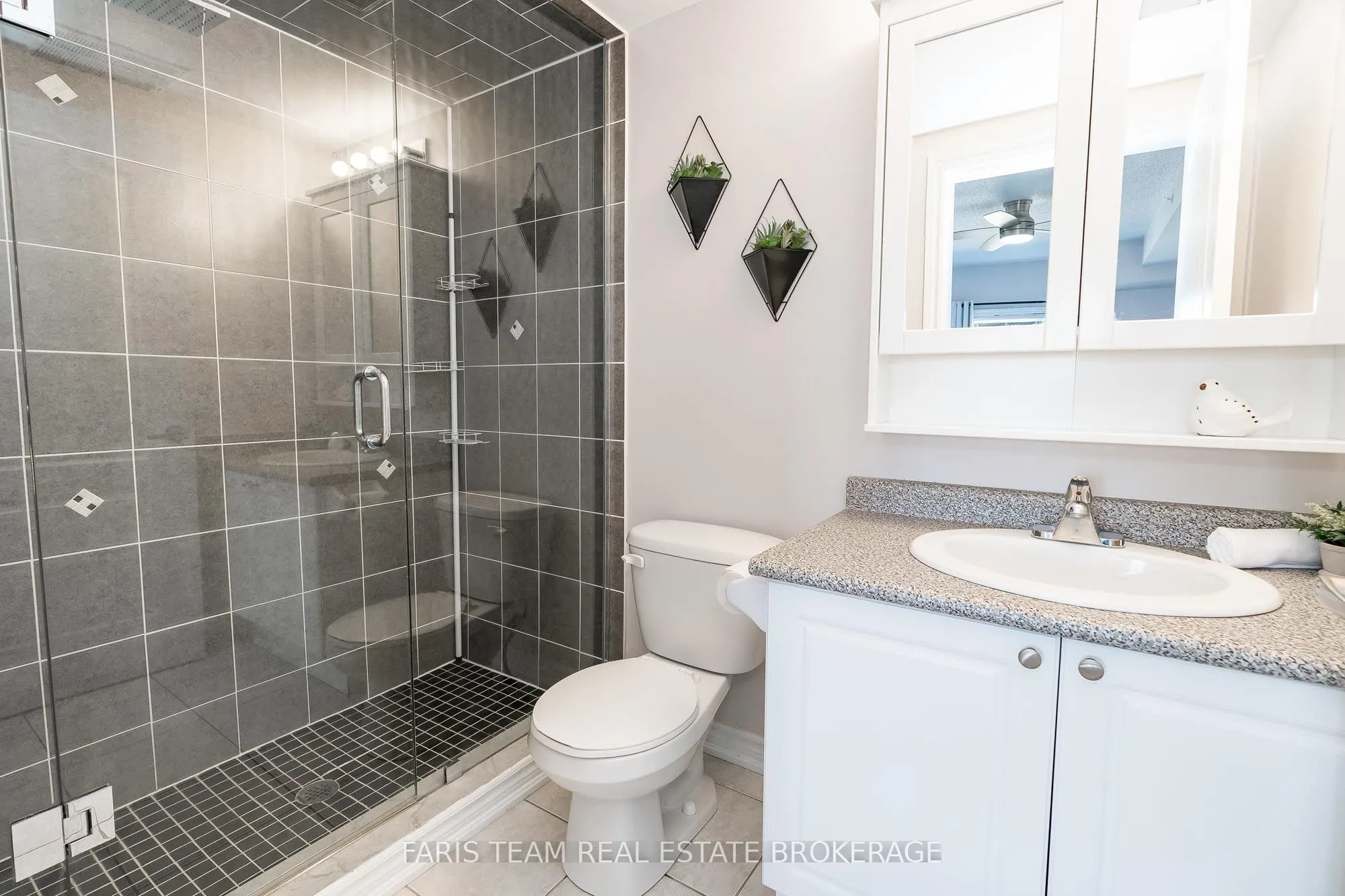 39 Ferndale Drive S, #301