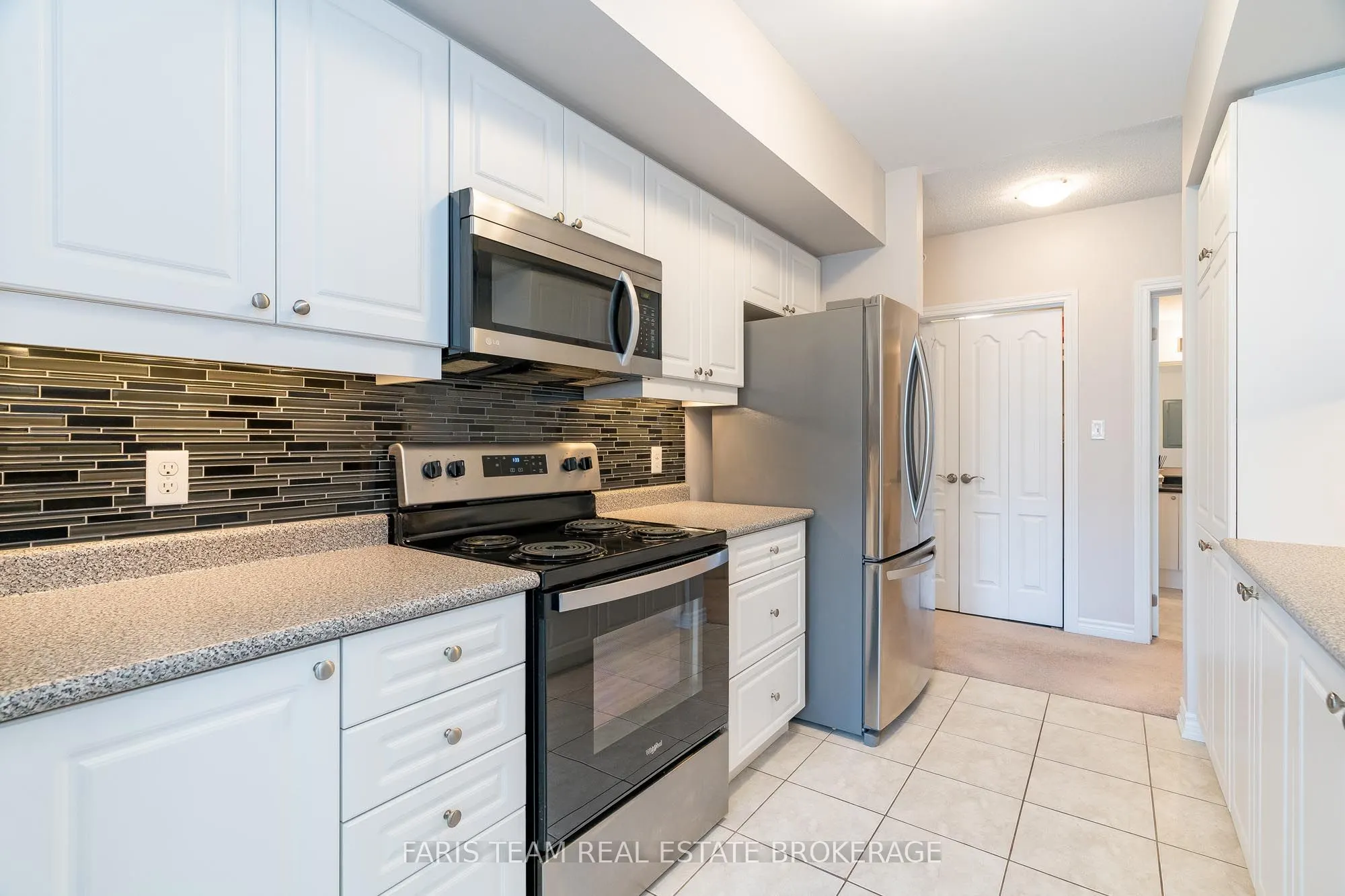 39 Ferndale Drive S, #301