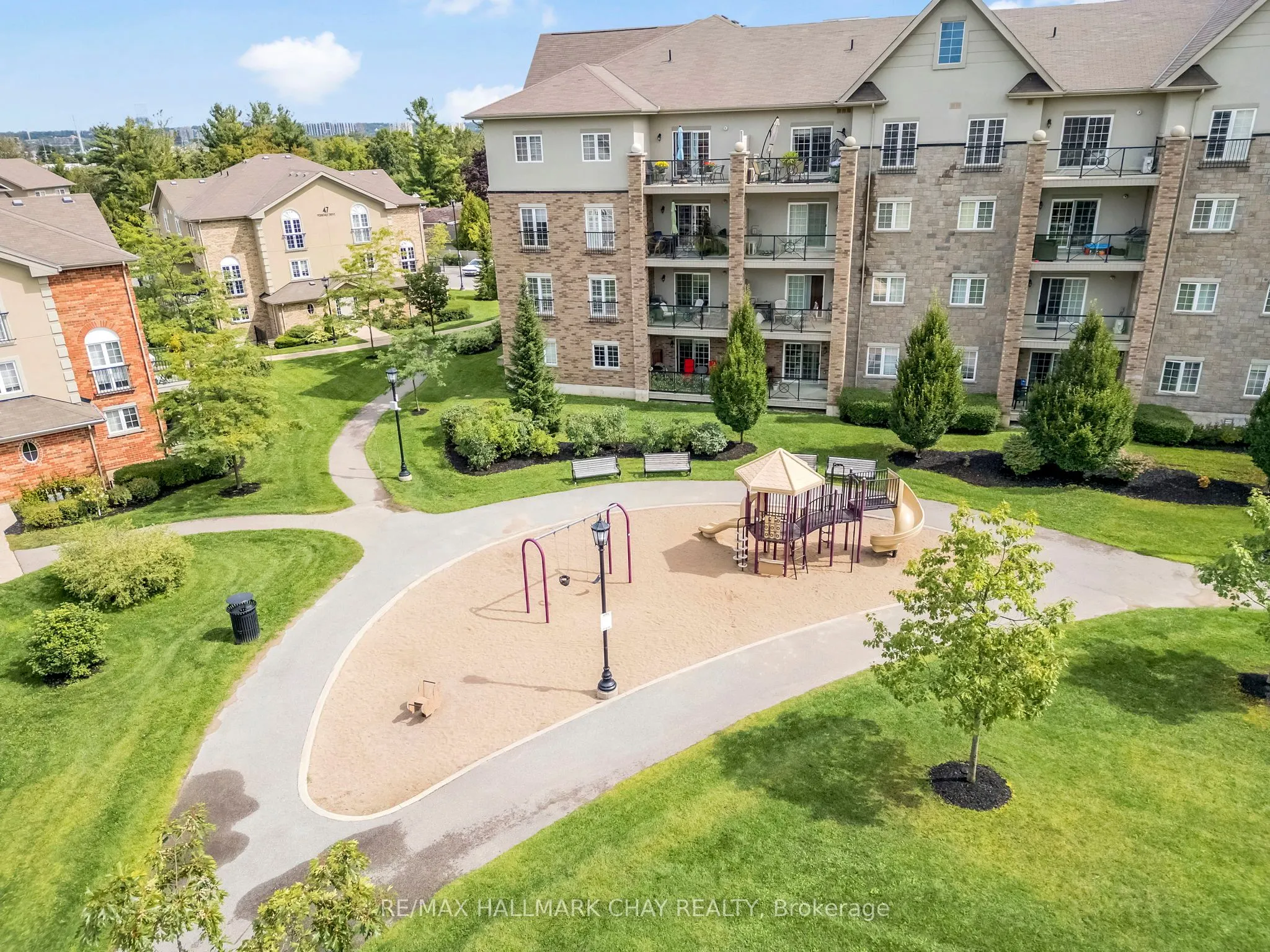 41 Ferndale Drive S, #110