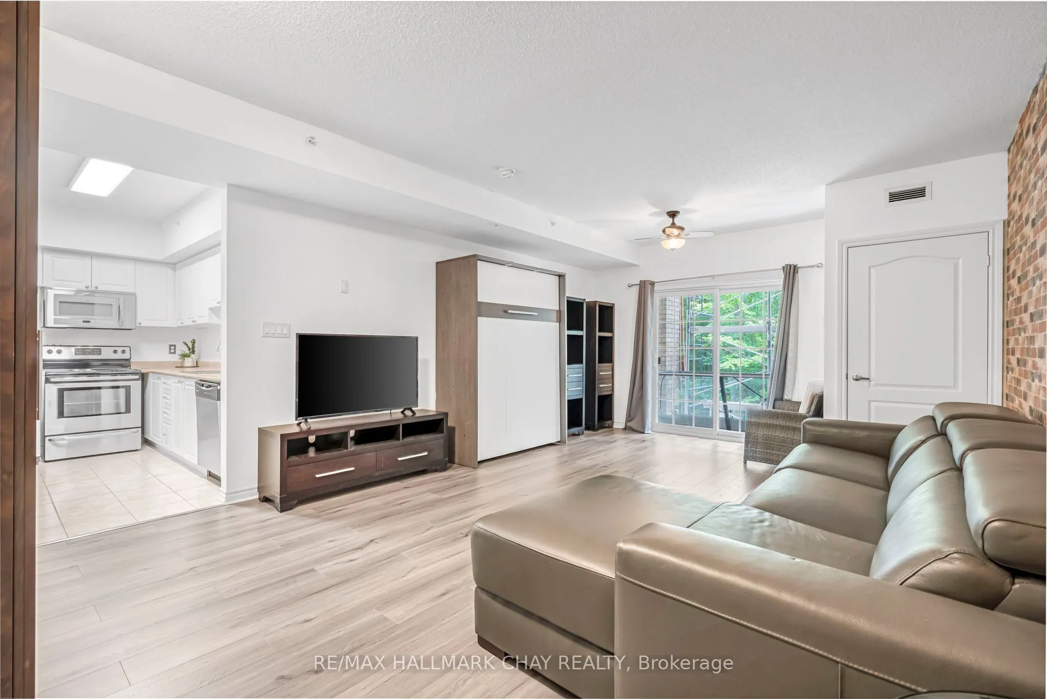 41 Ferndale Drive S, #110