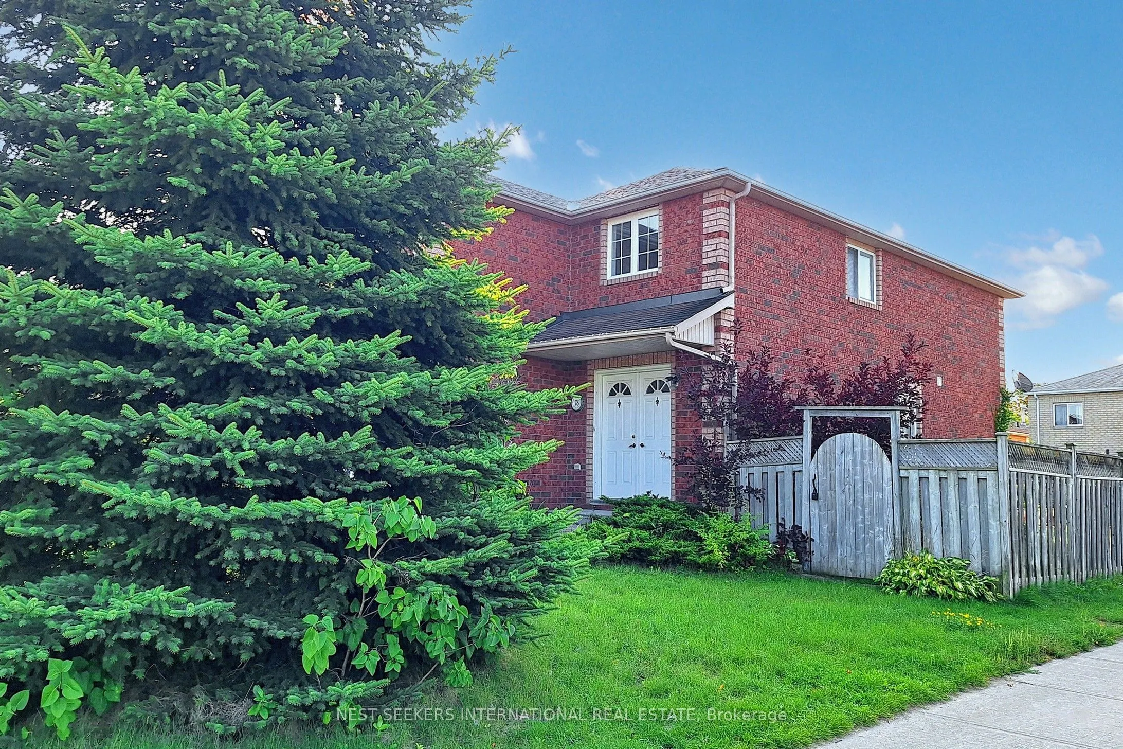 78 Clute Crescent