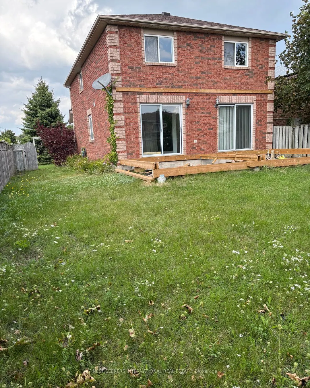 78 Clute Crescent