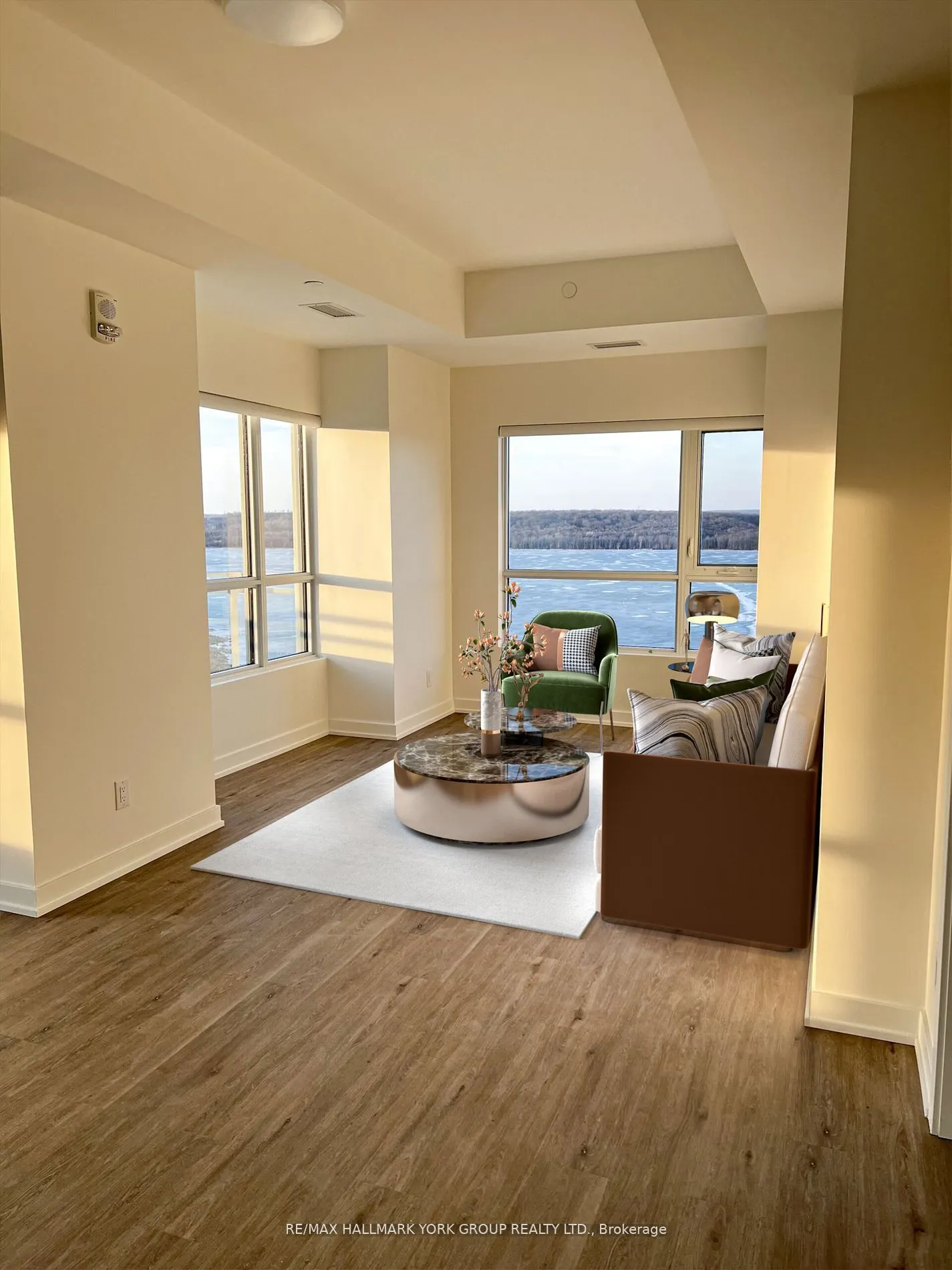 56 Lakeside Terrace, #1105