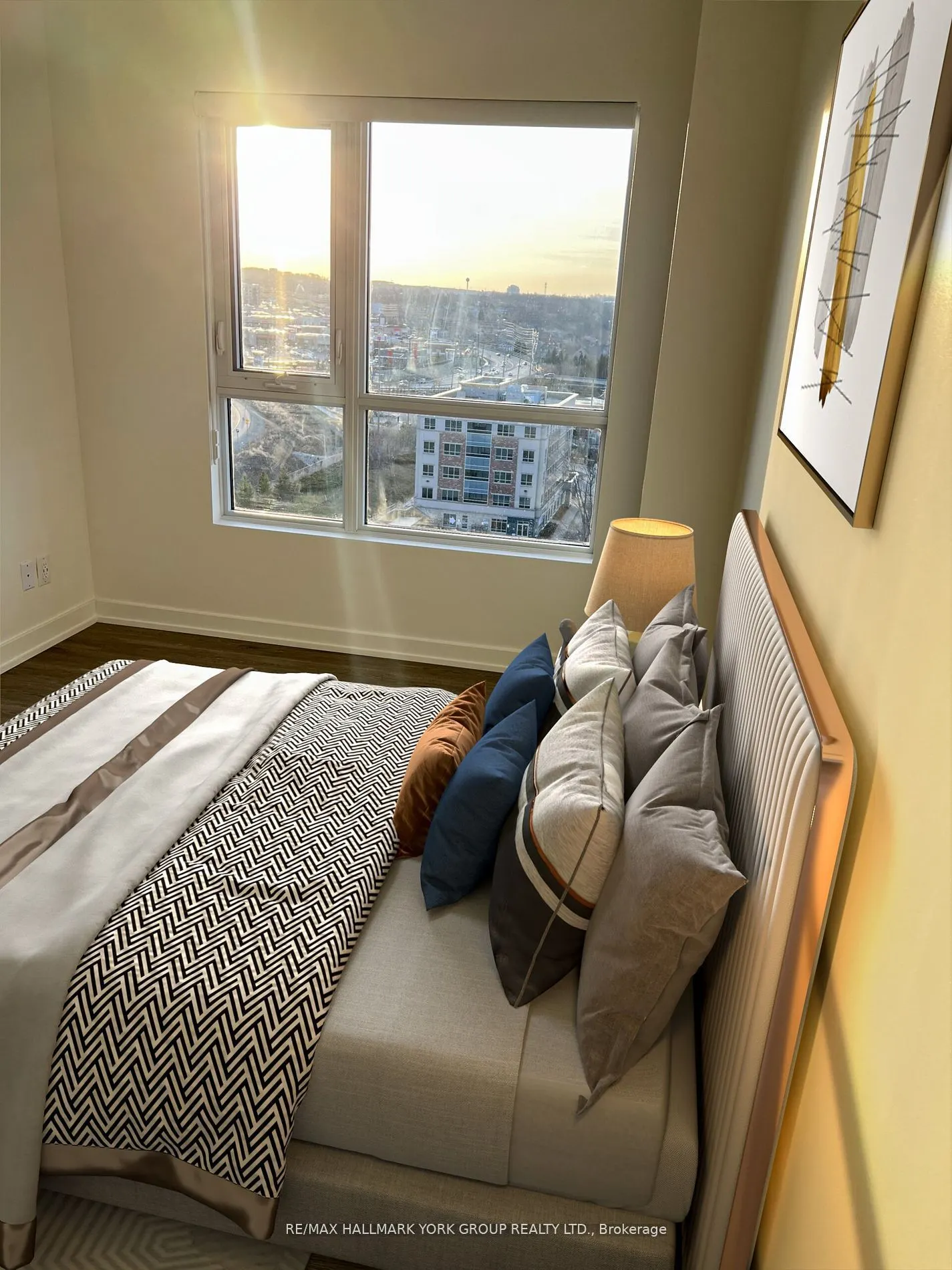 56 Lakeside Terrace, #1105