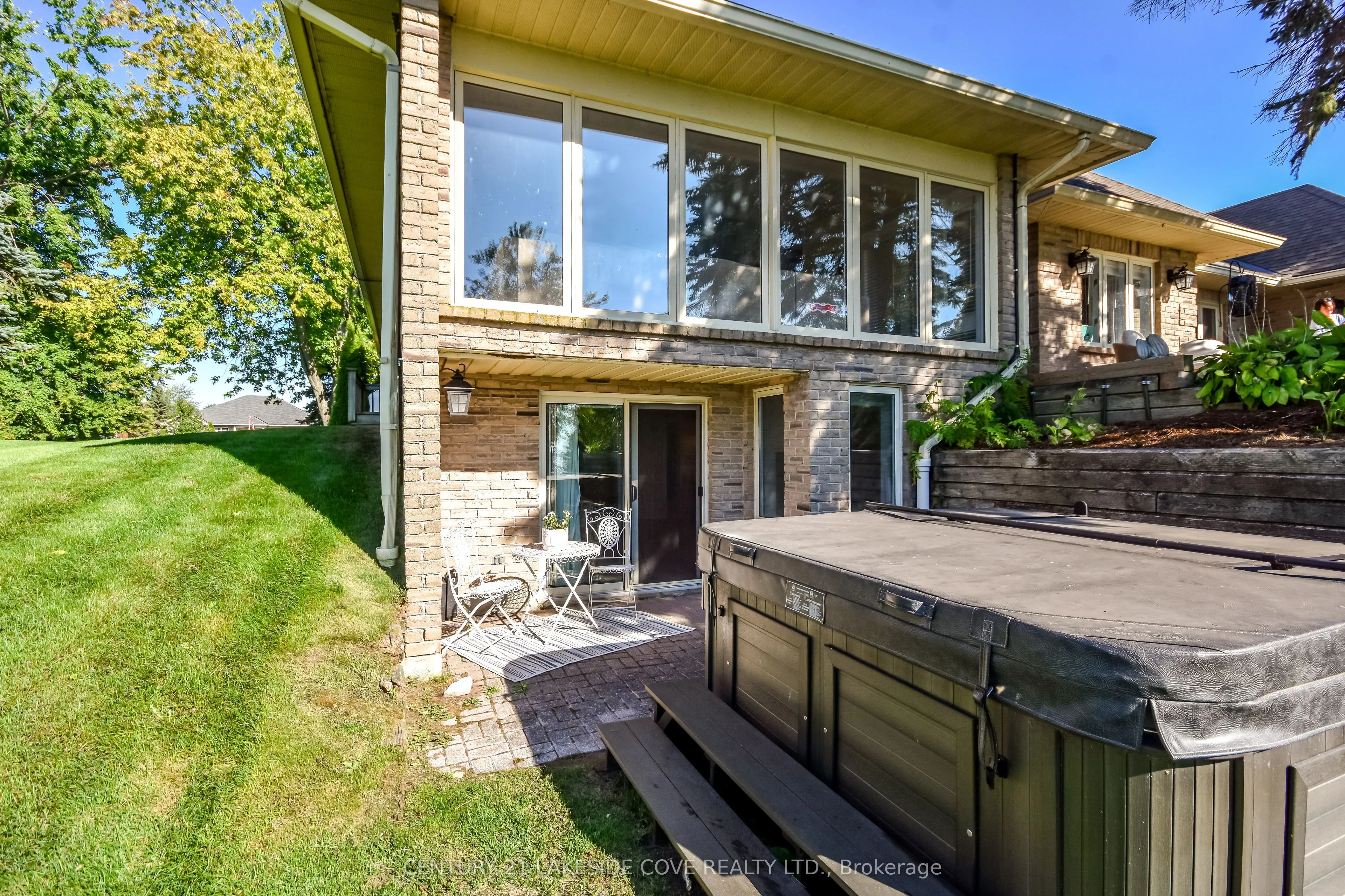 96 Bayshore Drive