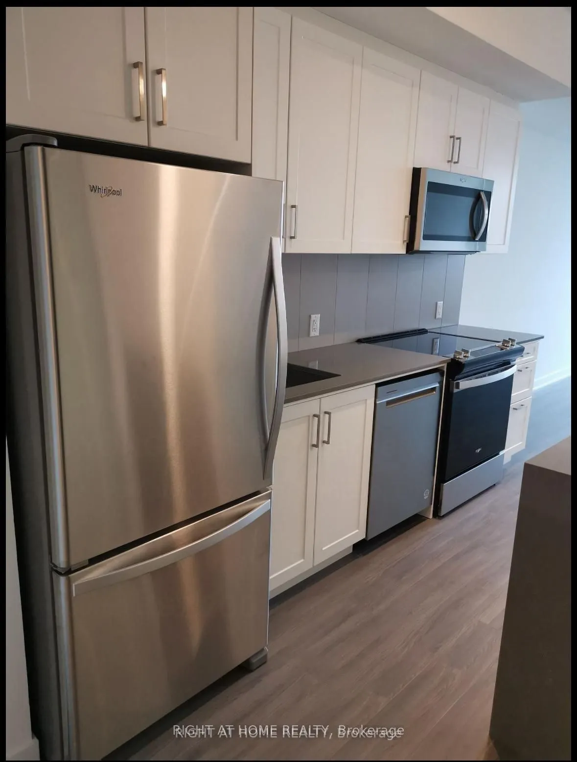 681 YONGE Street E, #612