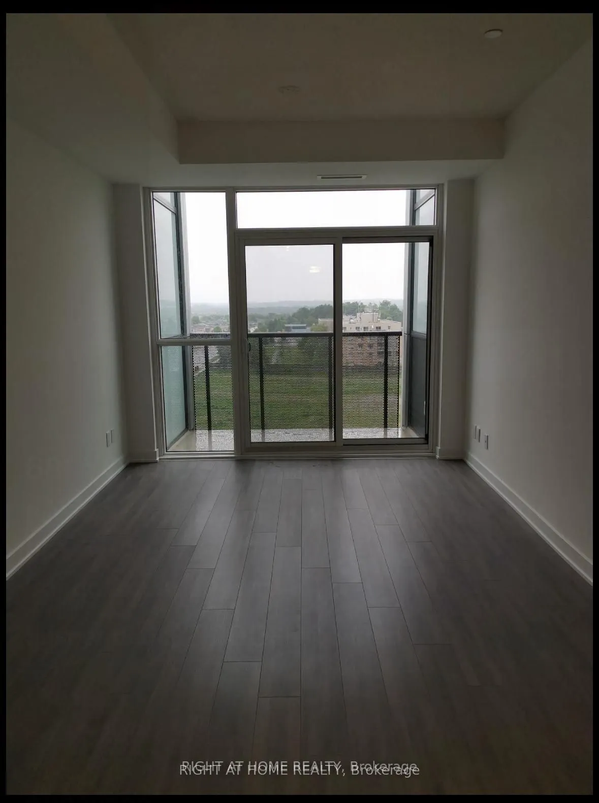 681 YONGE Street E, #612