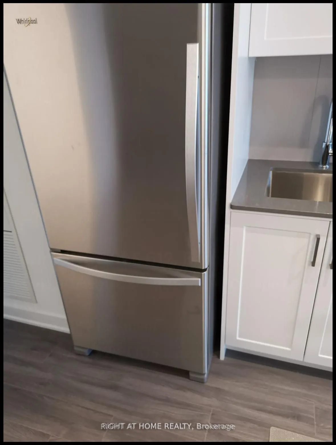 681 YONGE Street E, #612